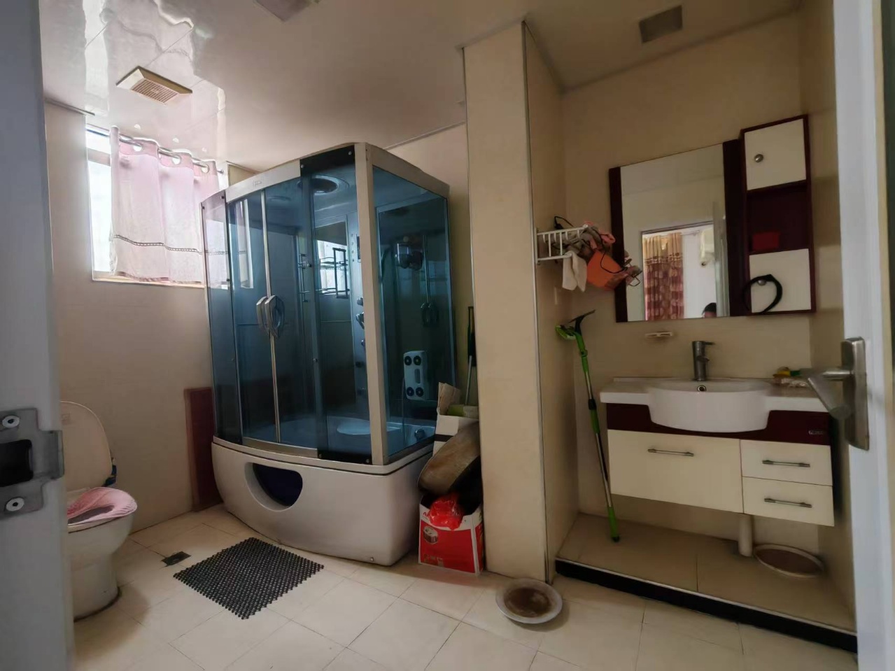 娄星区交通局  4室2厅2卫    68.8万客厅