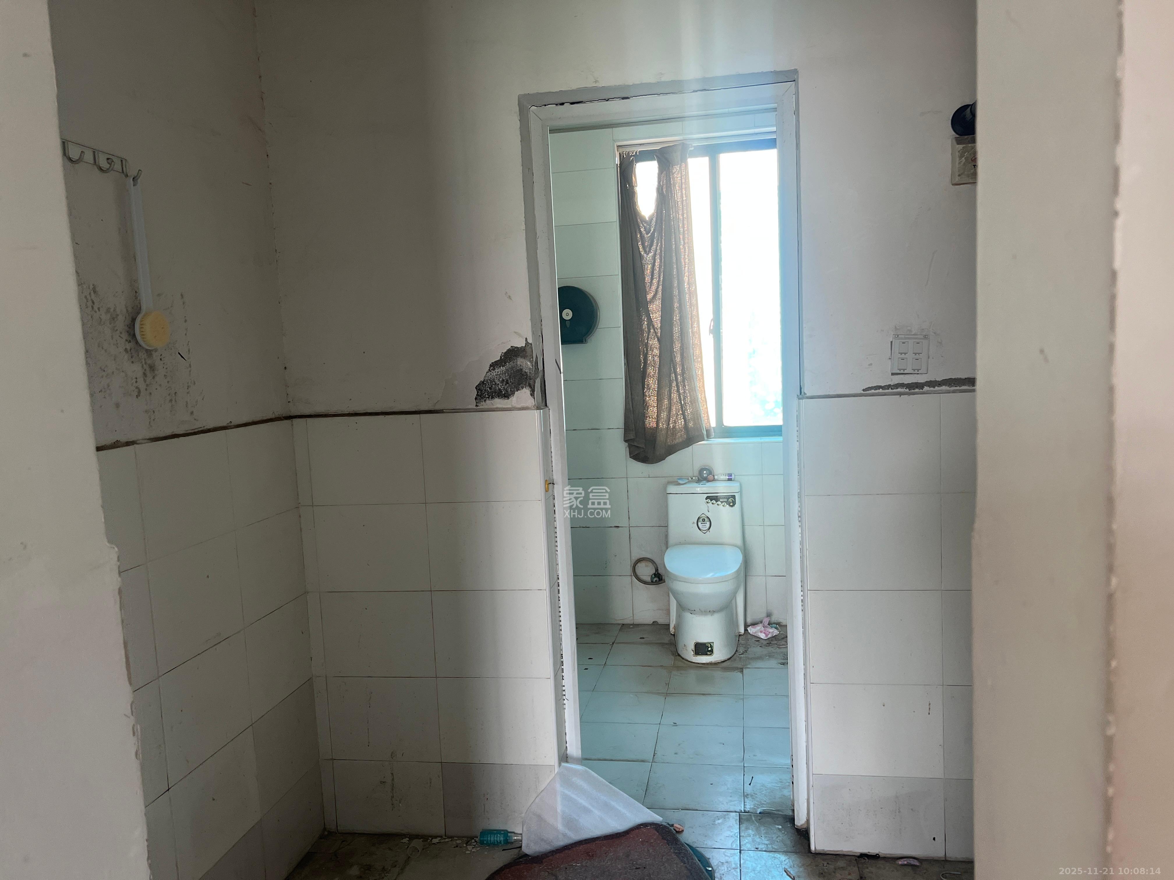 华韵城市风情 4室1厅1卫 3600.0元/月 华韵城市风情 4室1厅1卫 3600.0元/月室内图