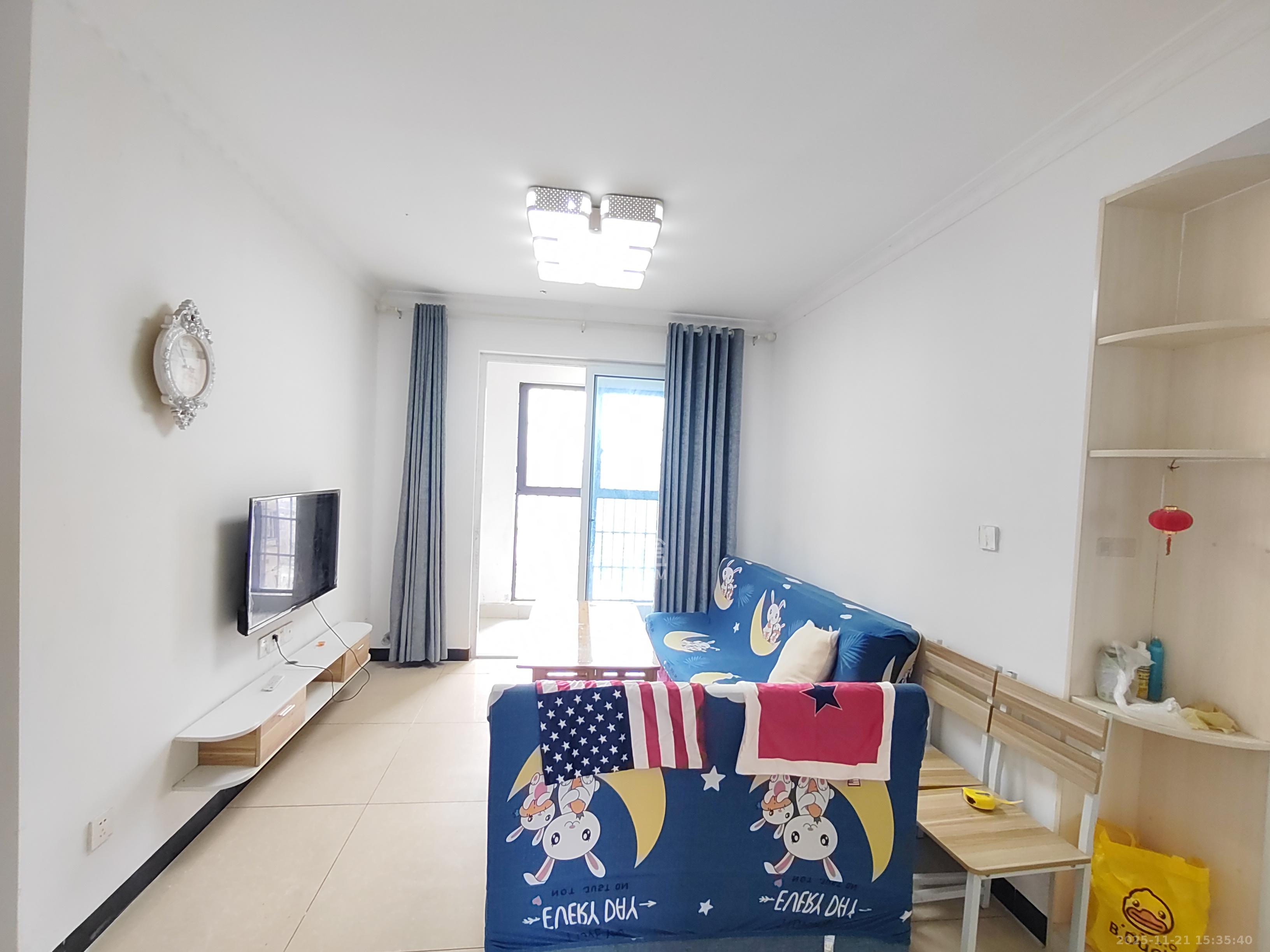 荣盛花语城  3室2厅1卫    1800.0元/月室内图