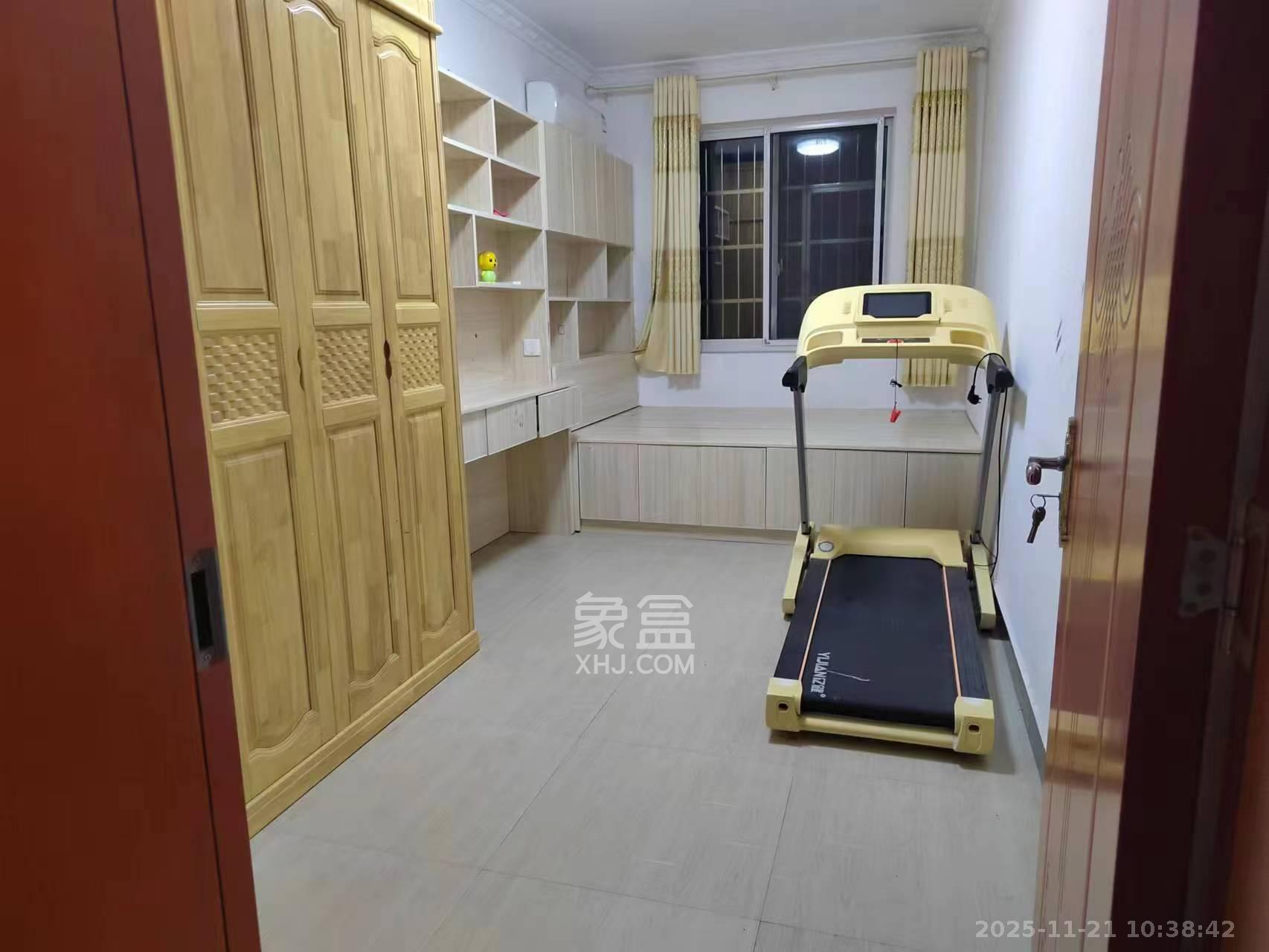 红树湾  3室2厅2卫    1800.0元/月室内图