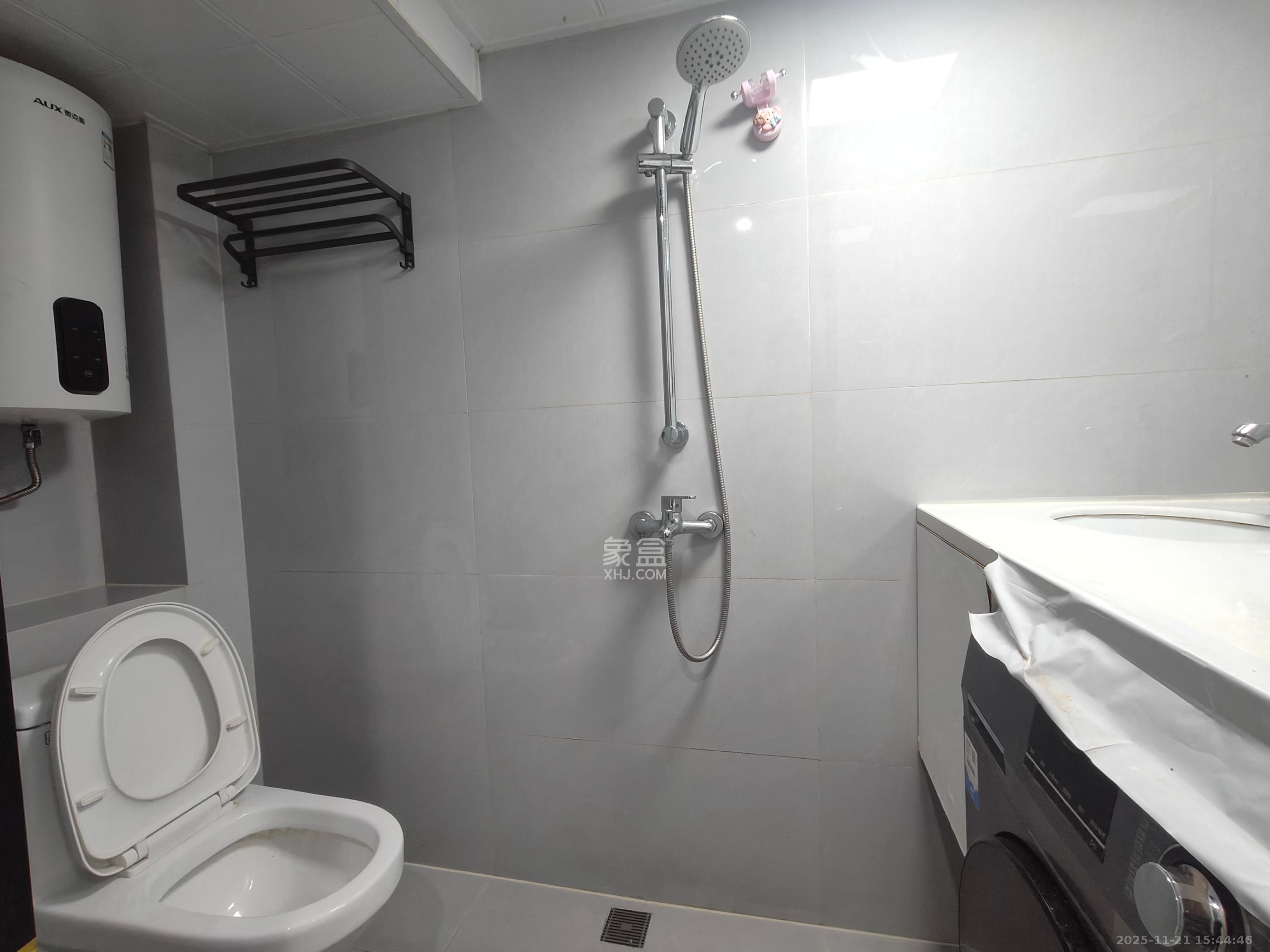 清控湖山雅居北区 1室1厅1卫 1200.0元/月 清控湖山雅居北区 1室1厅1卫 1200.0元/月室内图