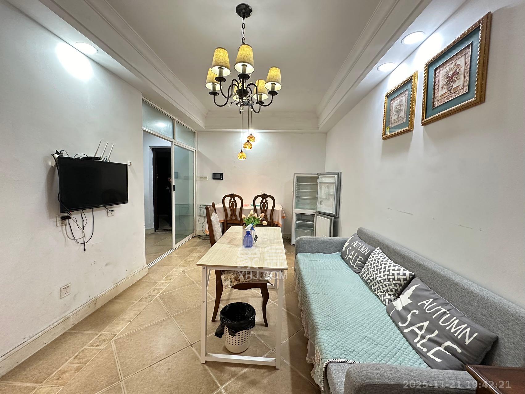 保利城(中航城国际社区、郡原美村) 1室1厅1卫 1300.0元/月 保利城(中航城国际社区、郡原美村) 1室1厅1卫 1300.0元/月室内图