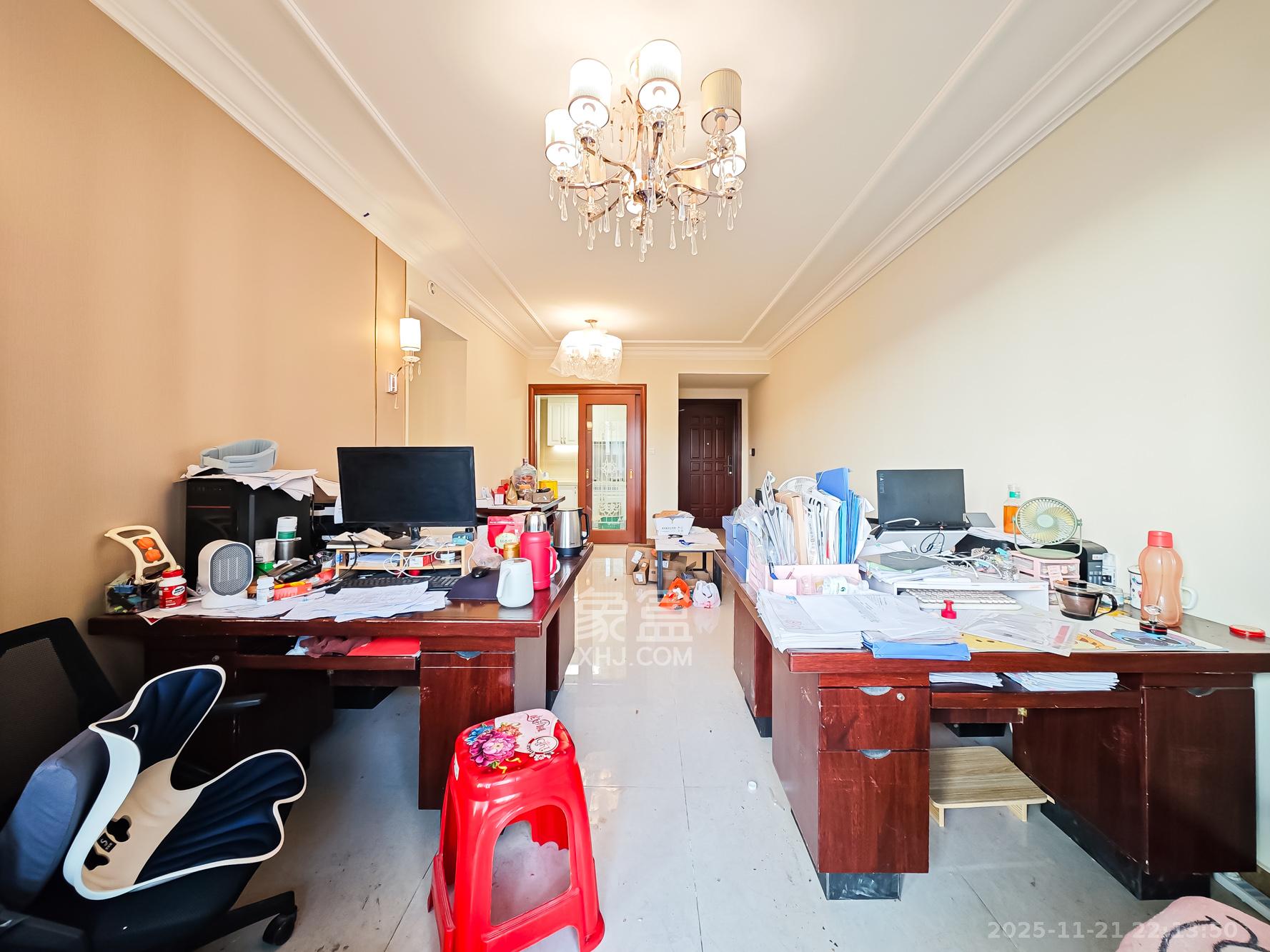 恒大御景天下城二期 3室1厅1卫 70.0万 恒大御景天下城二期 3室1厅1卫 70.0万客厅