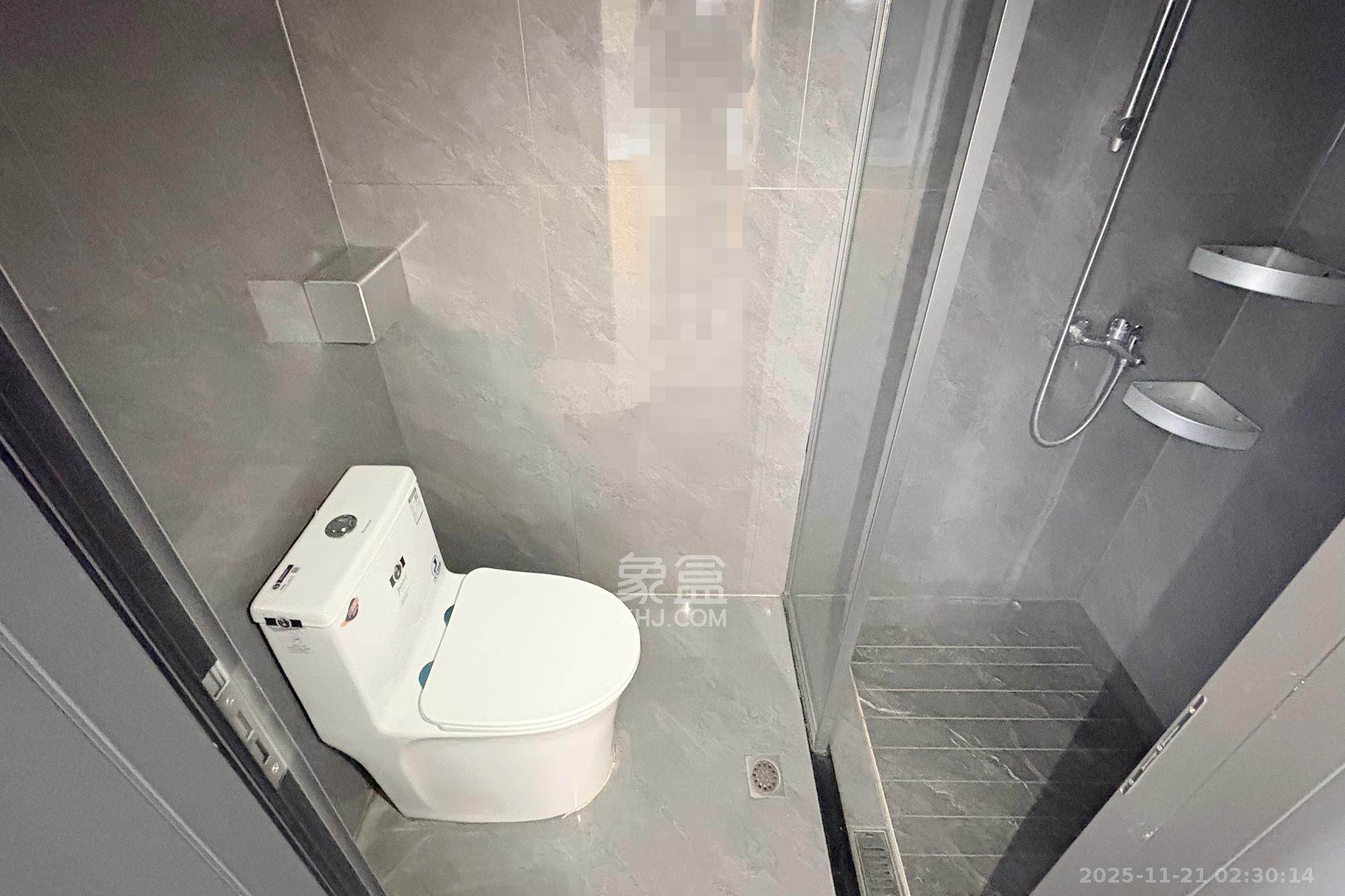 华润置地中心 1室0厅0卫 40.0万 华润置地中心 1室0厅0卫 40.0万卫生间