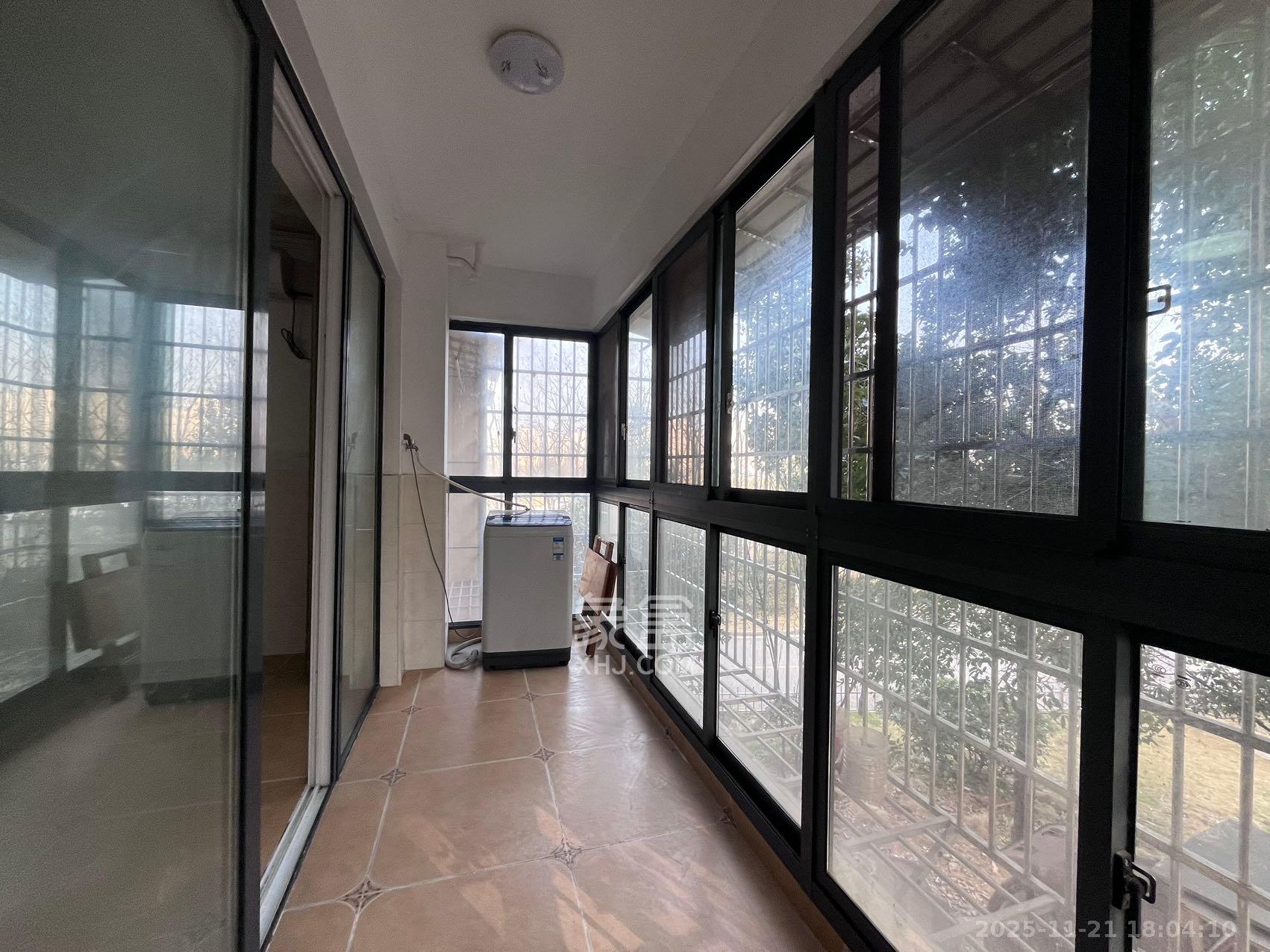 和康园小区  1室0厅1卫    900.0元/月室内图