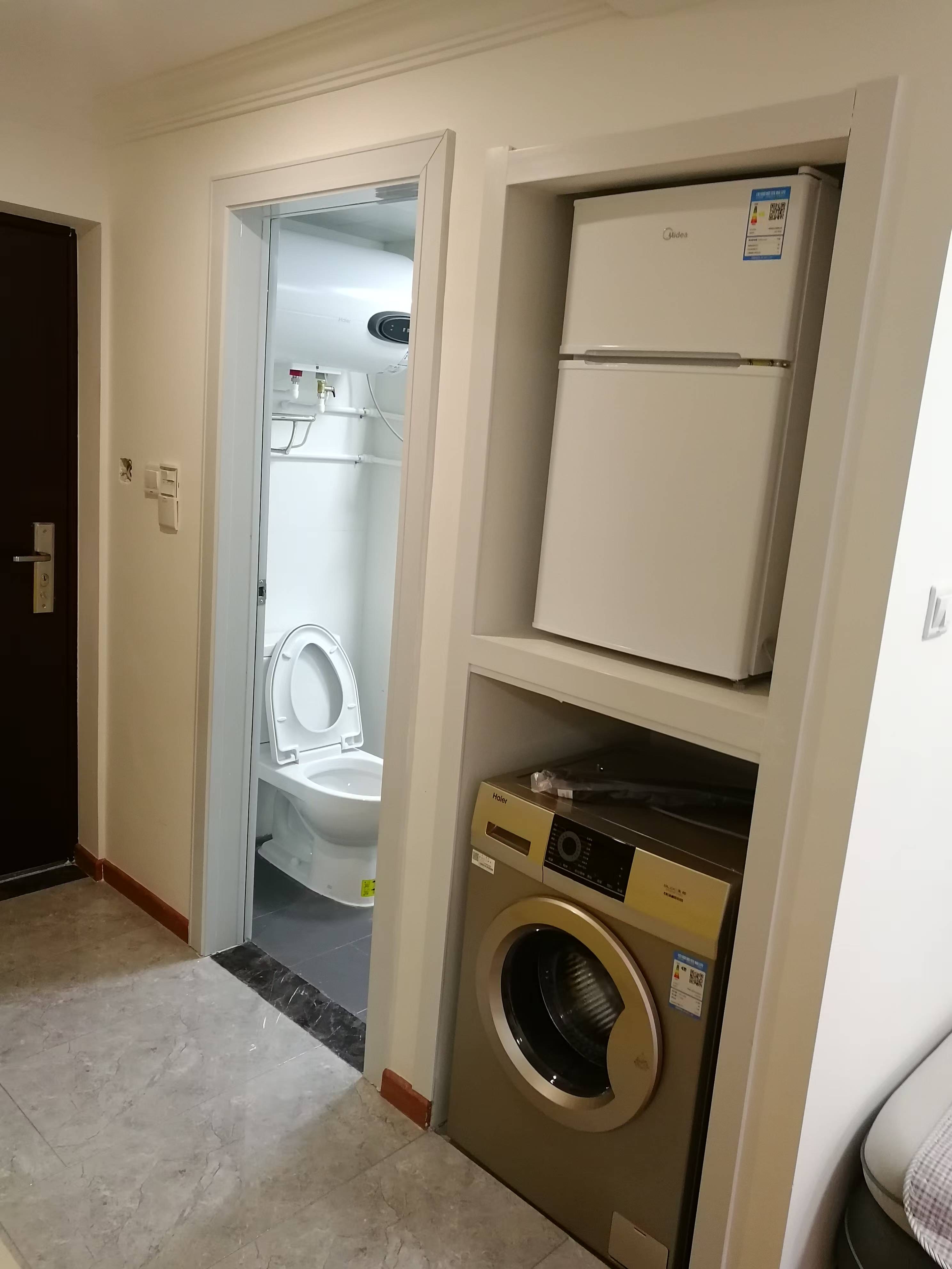 五江碧桂园城市广场 1室1厅1卫 1200.0元/月 五江碧桂园城市广场 1室1厅1卫 1200.0元/月室内图