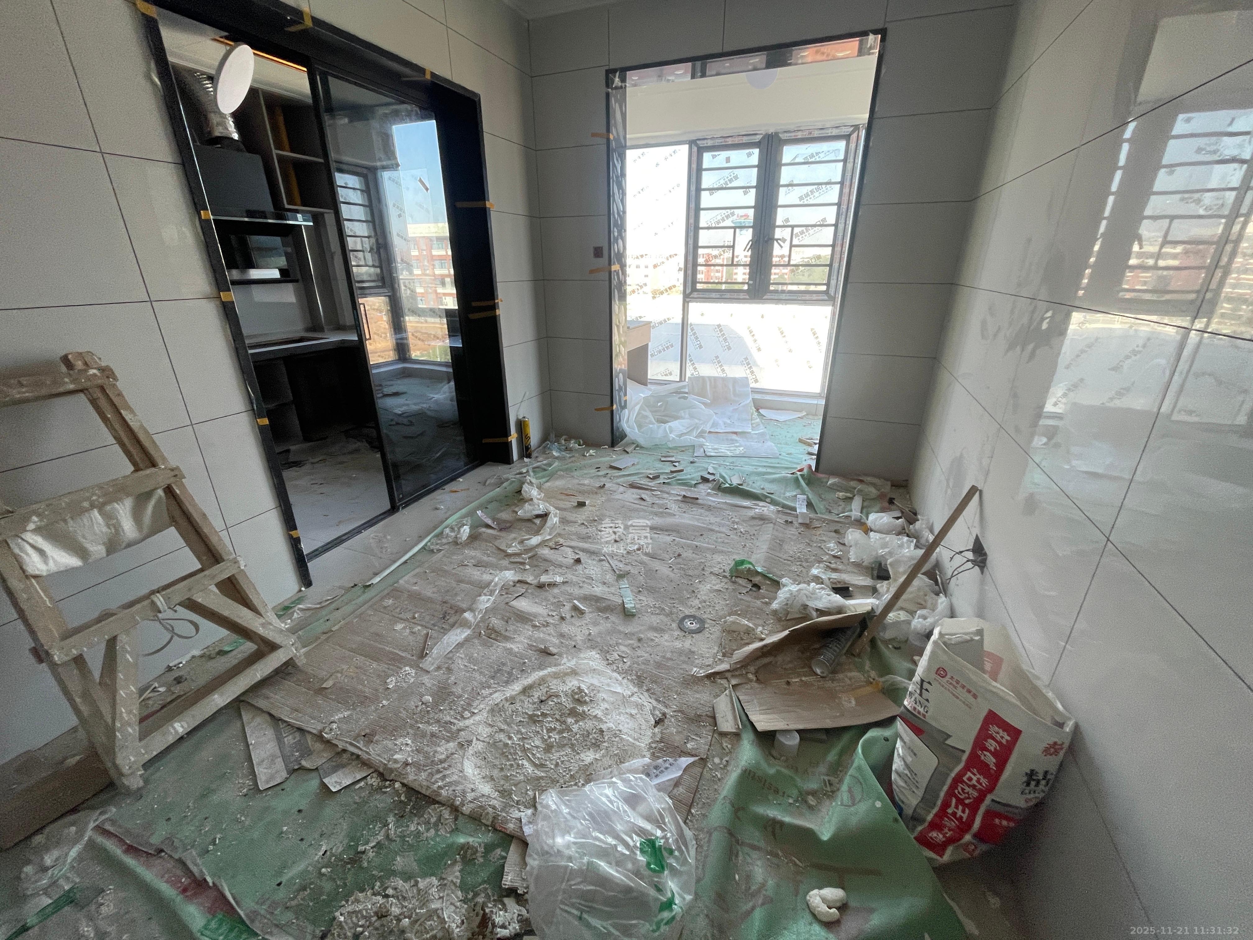 望远嘉苑  2室1厅1卫    2000.0元/月室内图