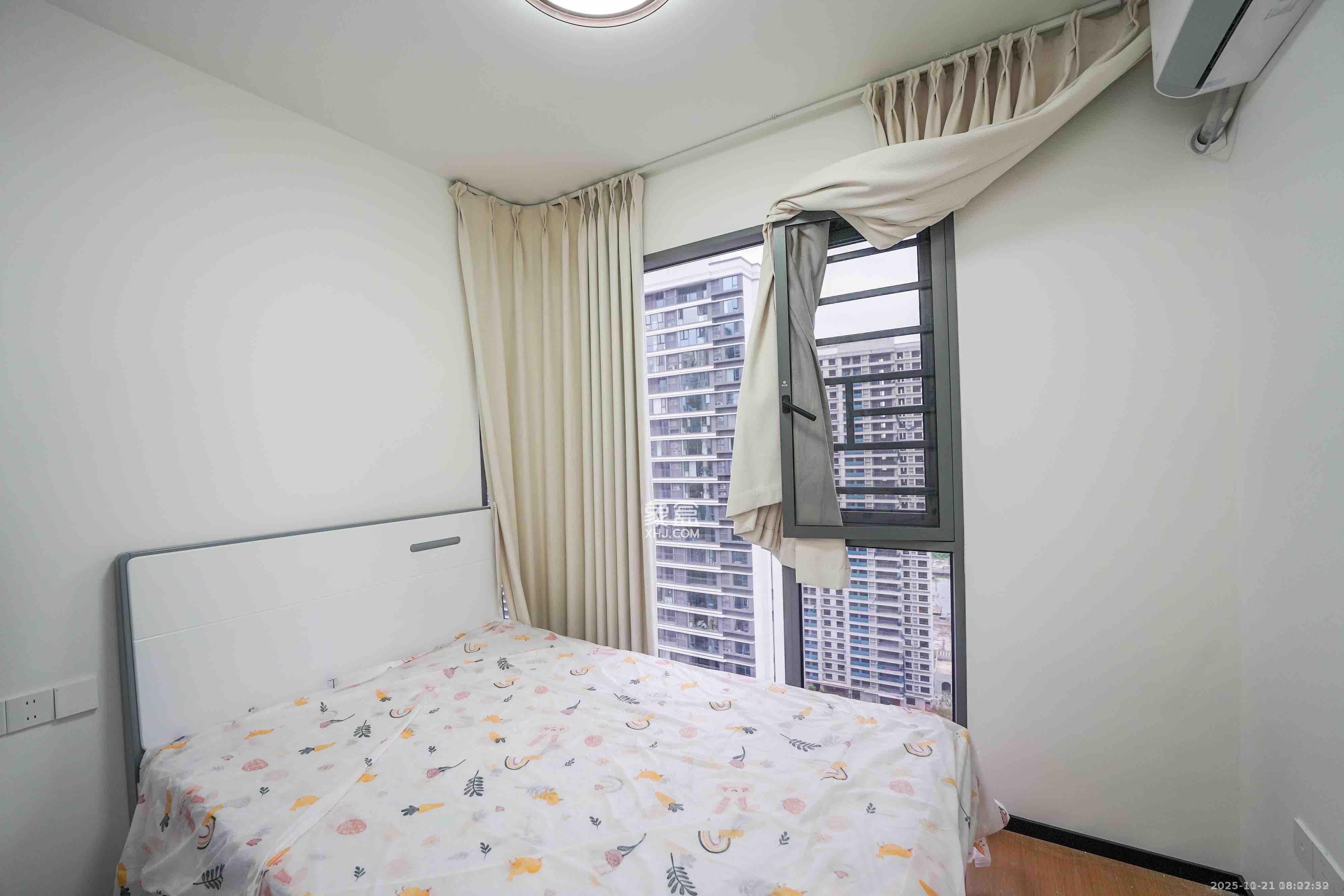 旭辉雨金广场  4室2厅2卫    3000.0元/月室内图