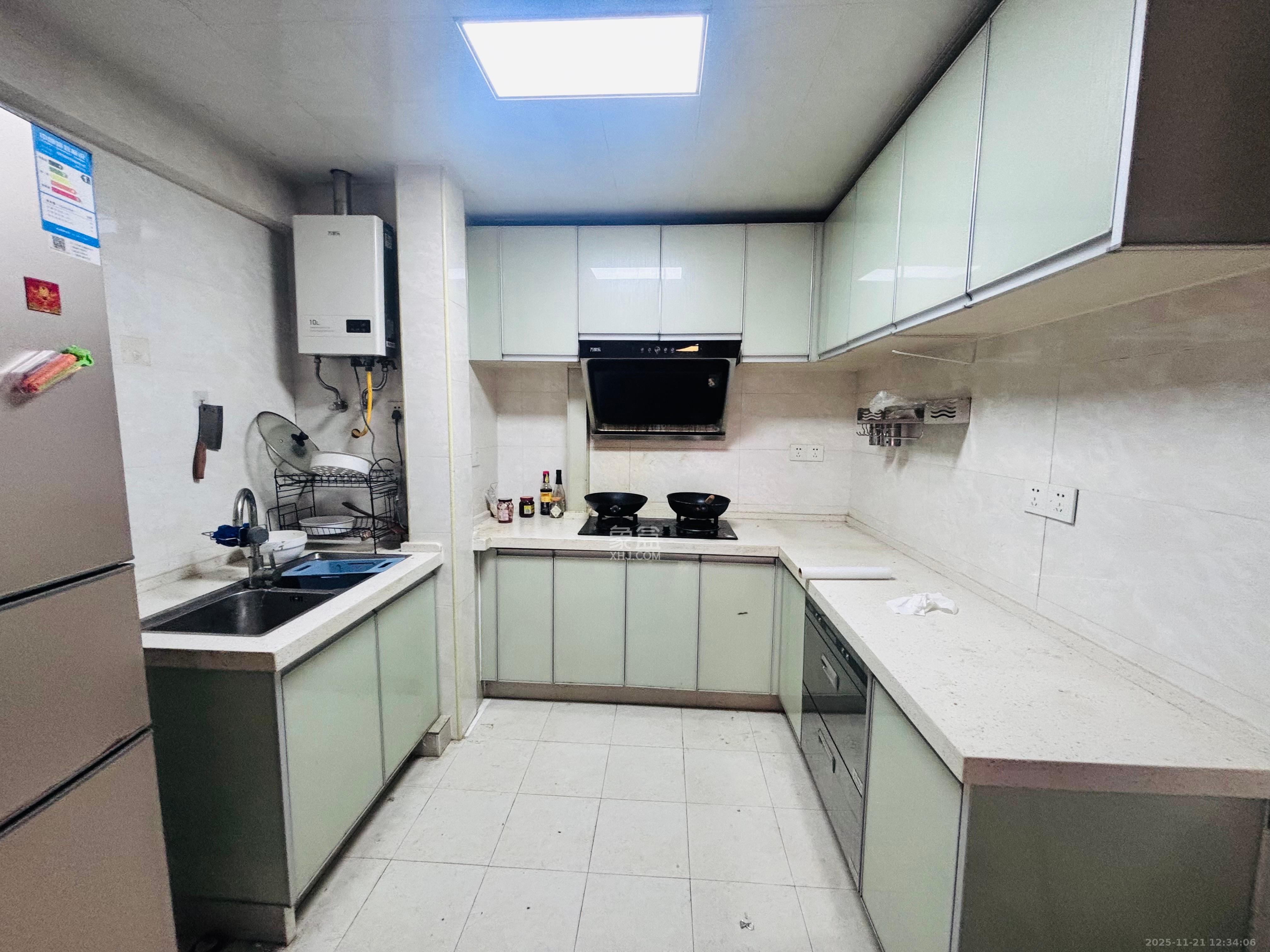 武广美誉  2室2厅1卫    2100.0元/月室内图