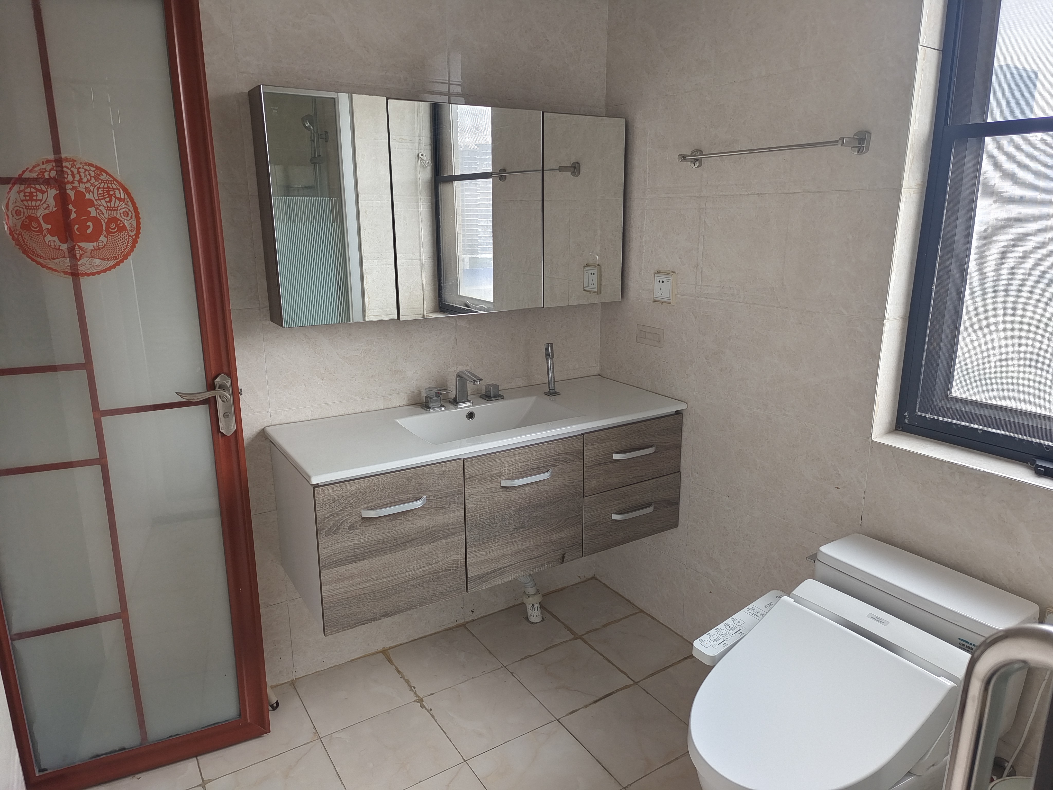 颐养公社阳光城  3室2厅2卫    2800.0元/月室内图