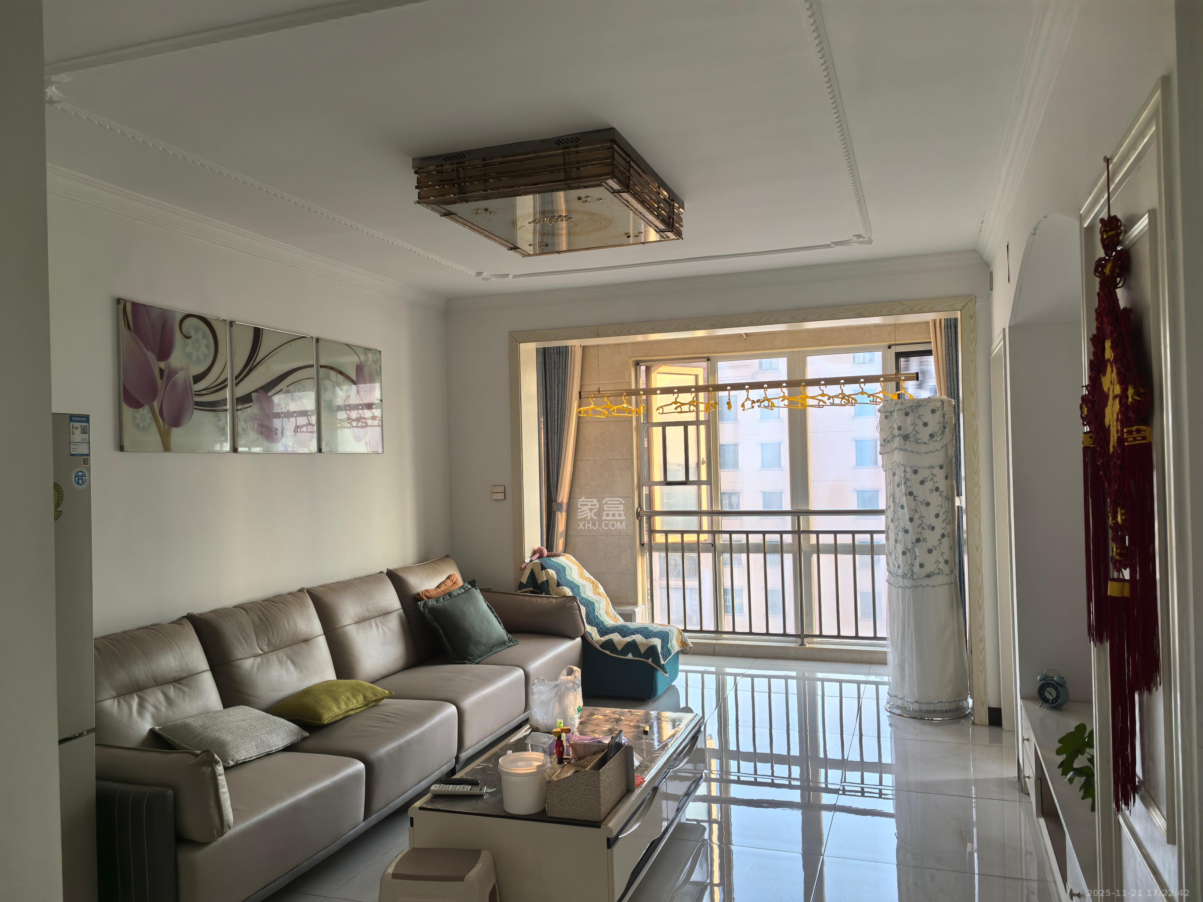 丽发新城 2室2厅1卫 1800.0元/月 丽发新城 2室2厅1卫 1800.0元/月室内图