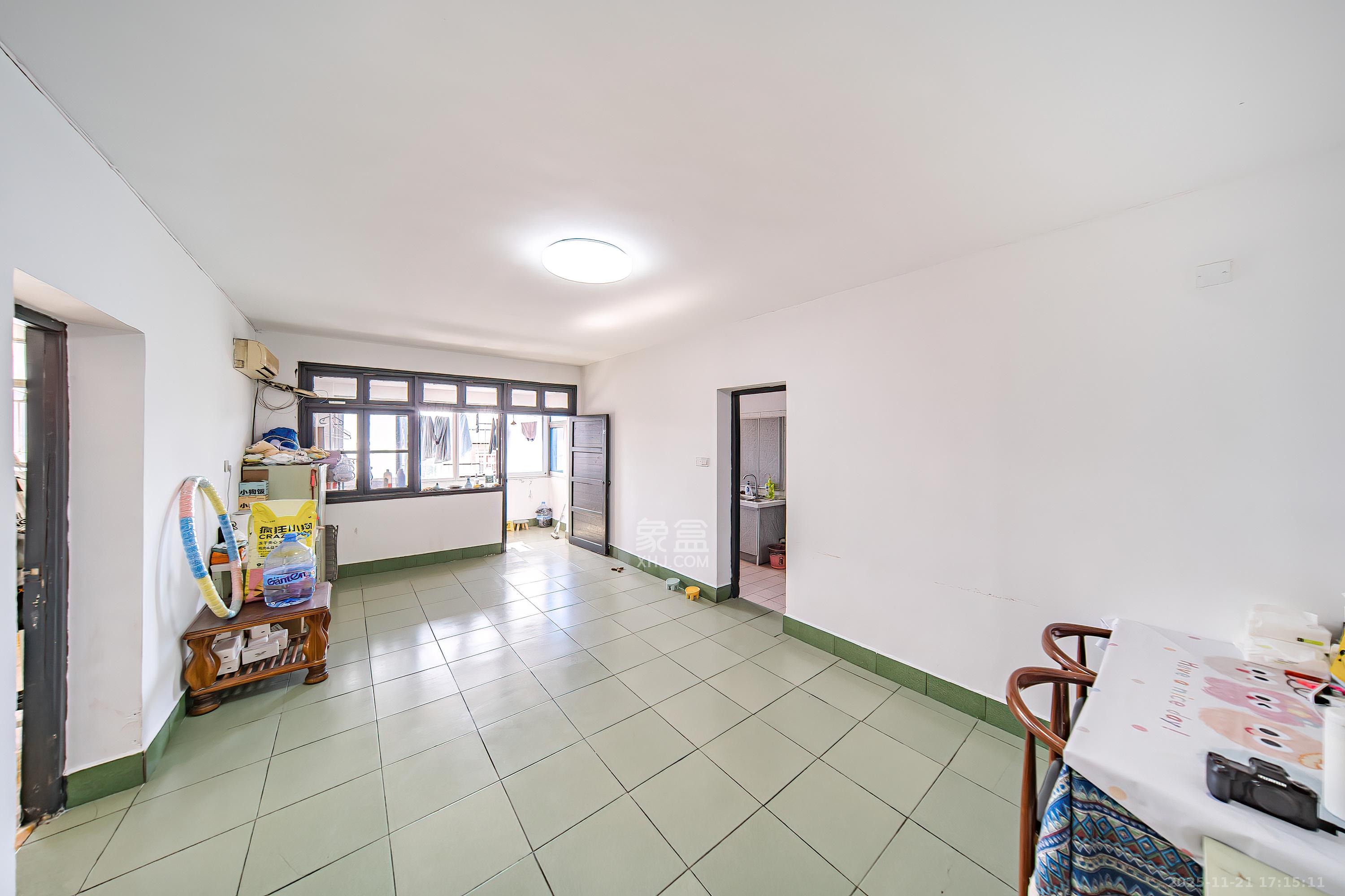 下麻园岭散盘 2室1厅1卫 26.5万 下麻园岭散盘 2室1厅1卫 26.5万客厅