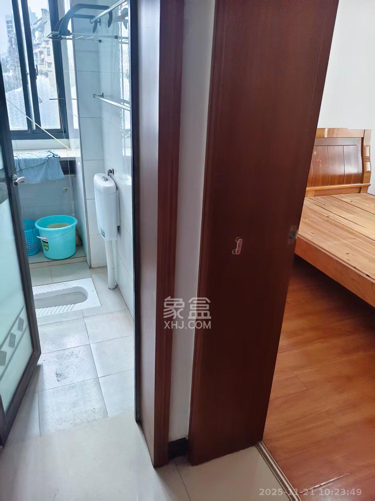 长坡社区  1室1厅1卫    1280.0元/月室内图