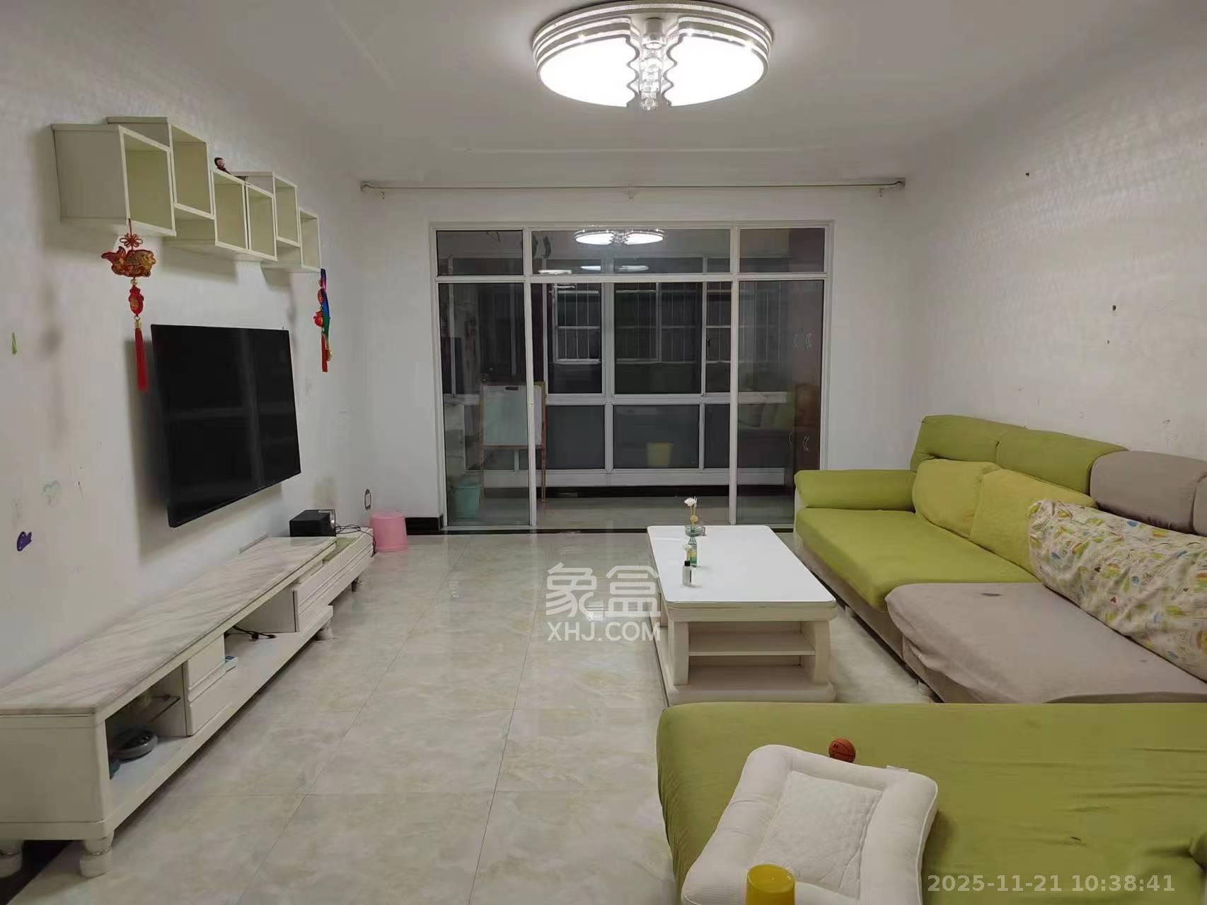 红树湾  3室2厅2卫    1800.0元/月室内图