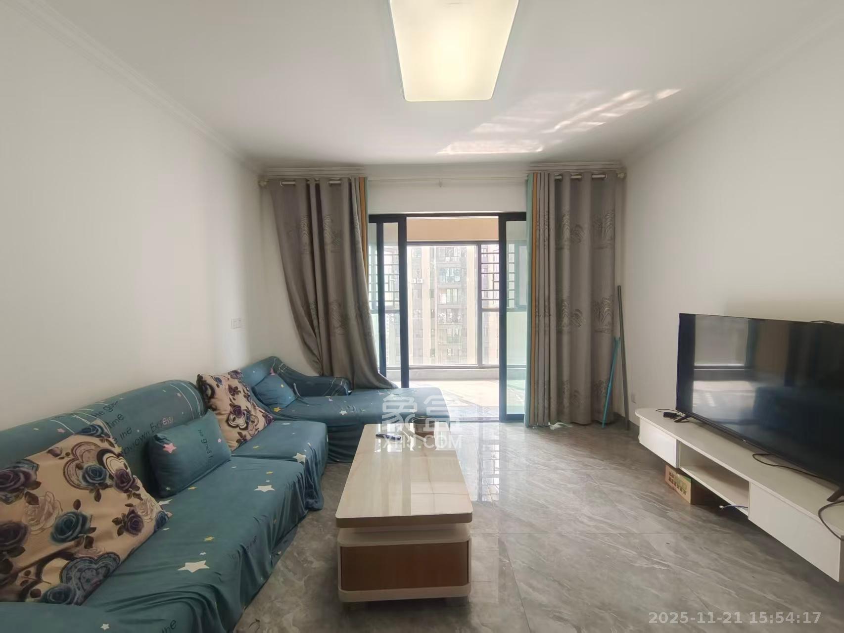 勤诚达境界城  4室2厅2卫    2400.0元/月室内图