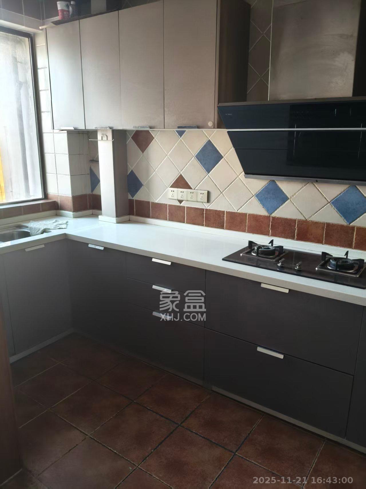 旭辉御府  3室2厅1卫    2800.0元/月