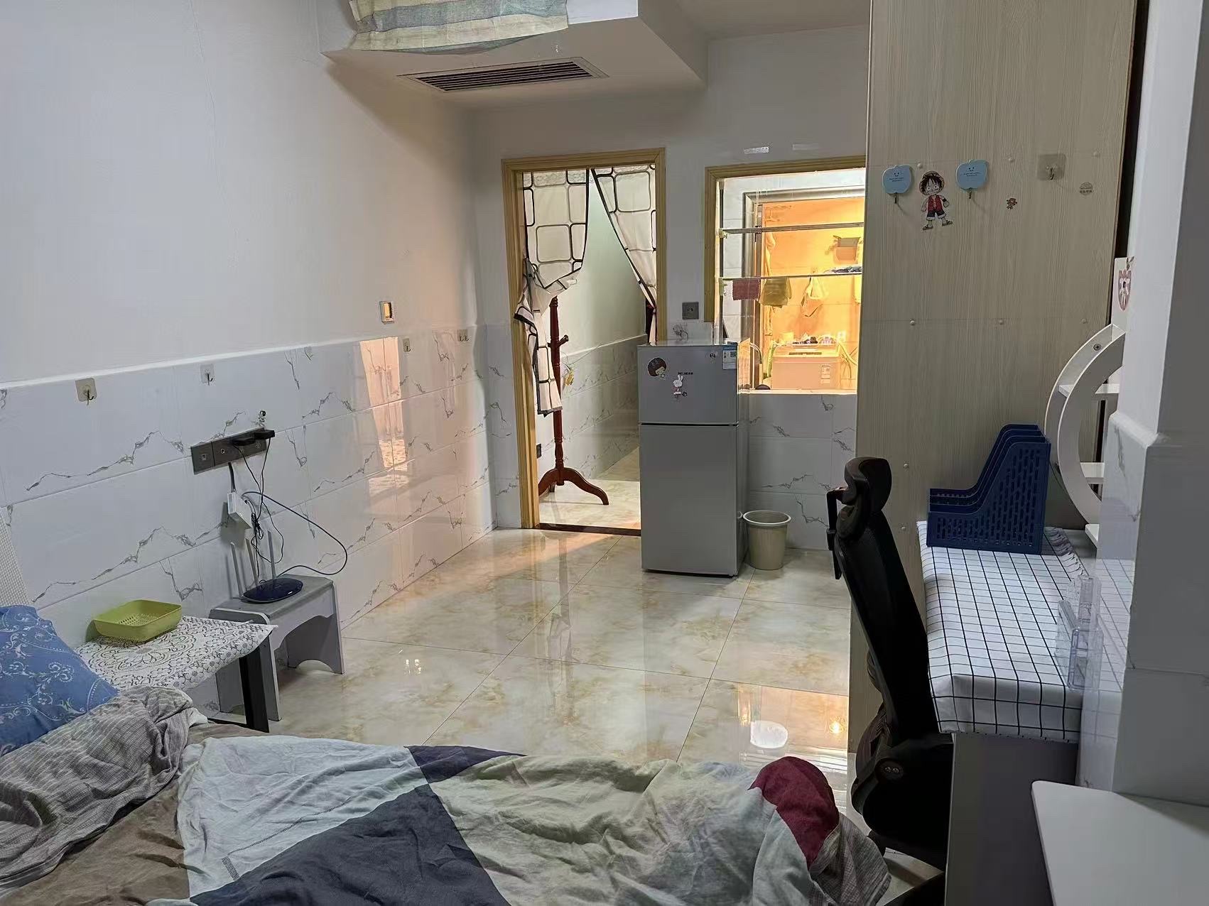 万坤图财富广场  1室1厅1卫    1300.0元/月户型图