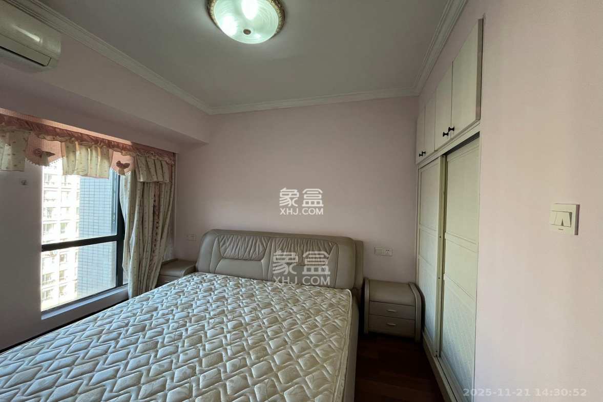 中建芙蓉工社 1室1厅1卫 1300.0元/月 中建芙蓉工社 1室1厅1卫 1300.0元/月室内图