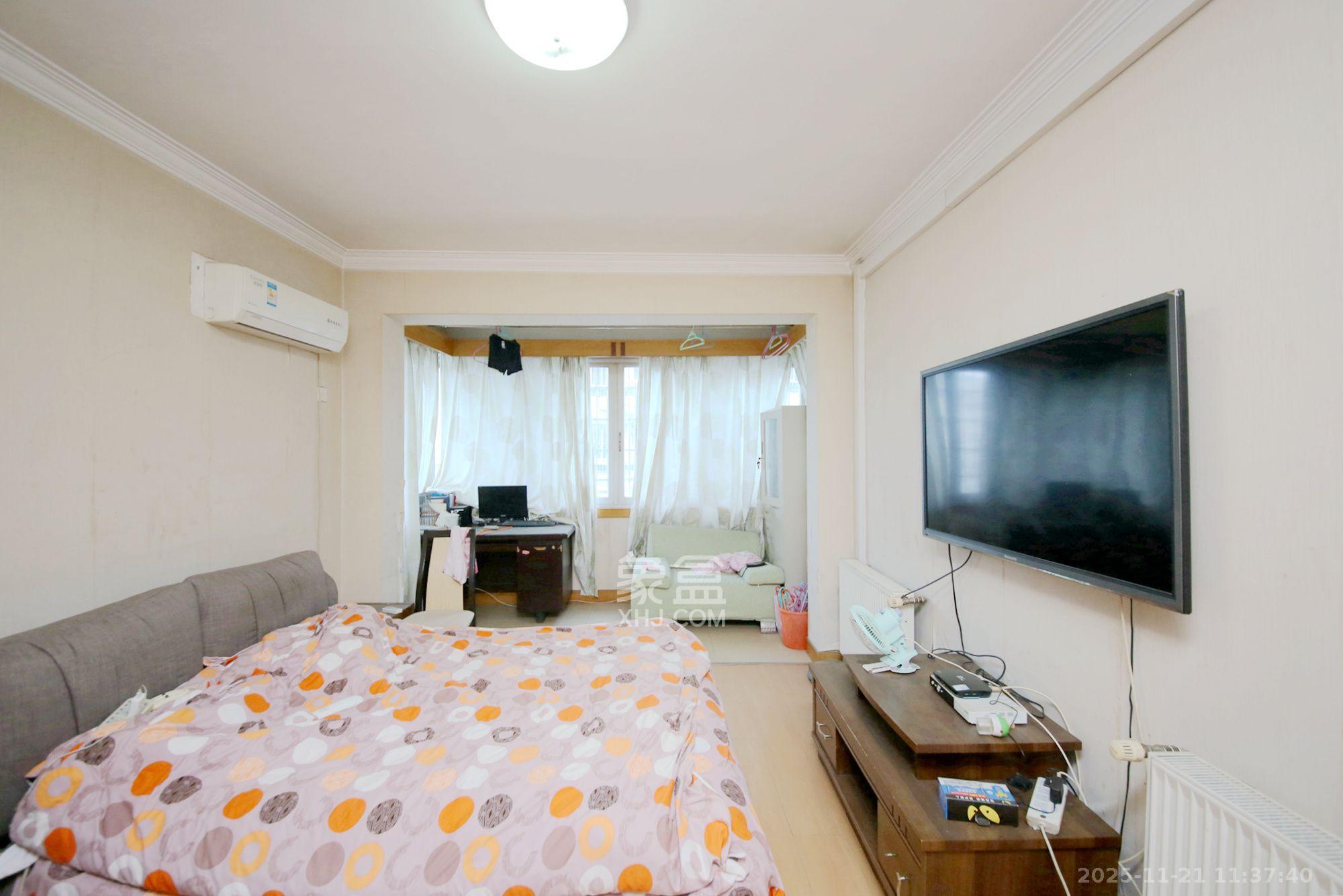 铭园小区 5室2厅3卫 4500.0元/月 铭园小区 5室2厅3卫 4500.0元/月室内图