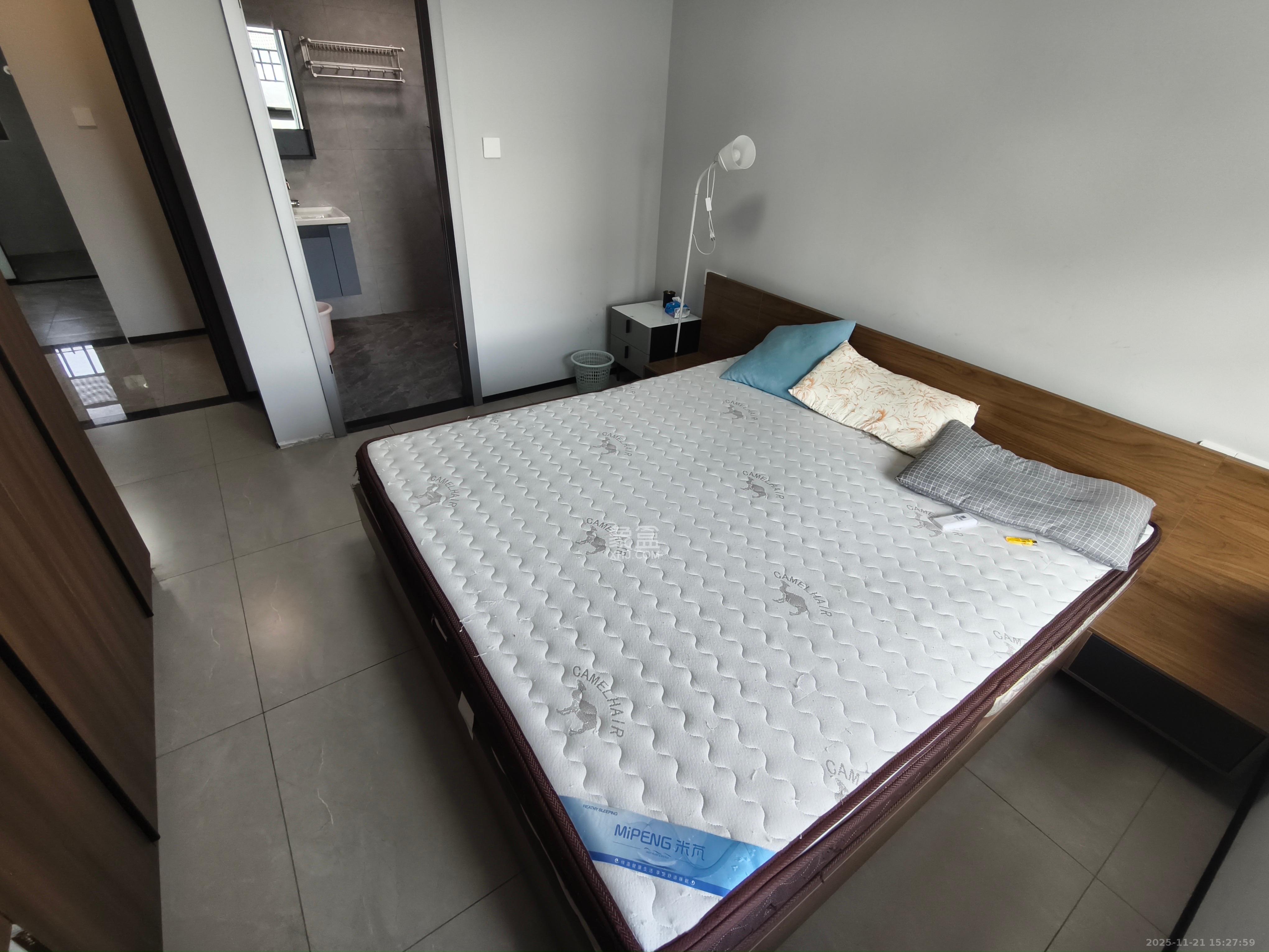 世茂璀璨天城 4室2厅2卫 4000.0元/月 世茂璀璨天城 4室2厅2卫 4000.0元/月室内图