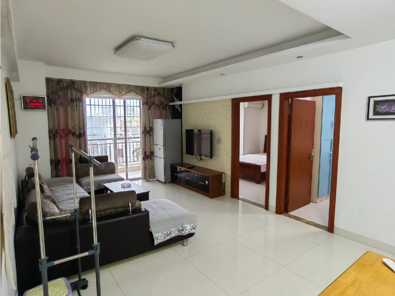 玫瑰湾小区  2室2厅1卫    2100.0元/月