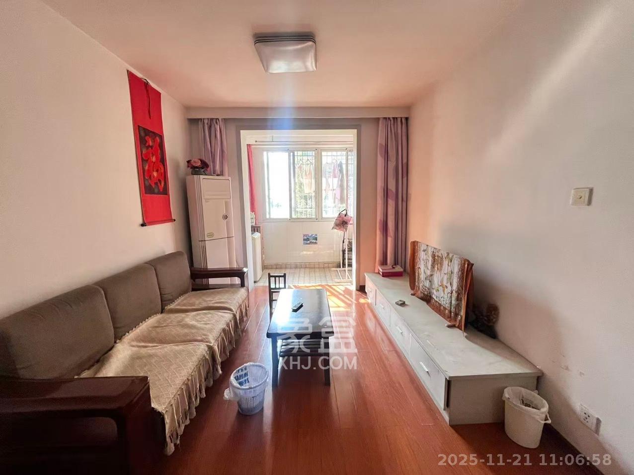 锦纶厂宿舍 2室2厅1卫 2000.0元/月 锦纶厂宿舍 2室2厅1卫 2000.0元/月室内图