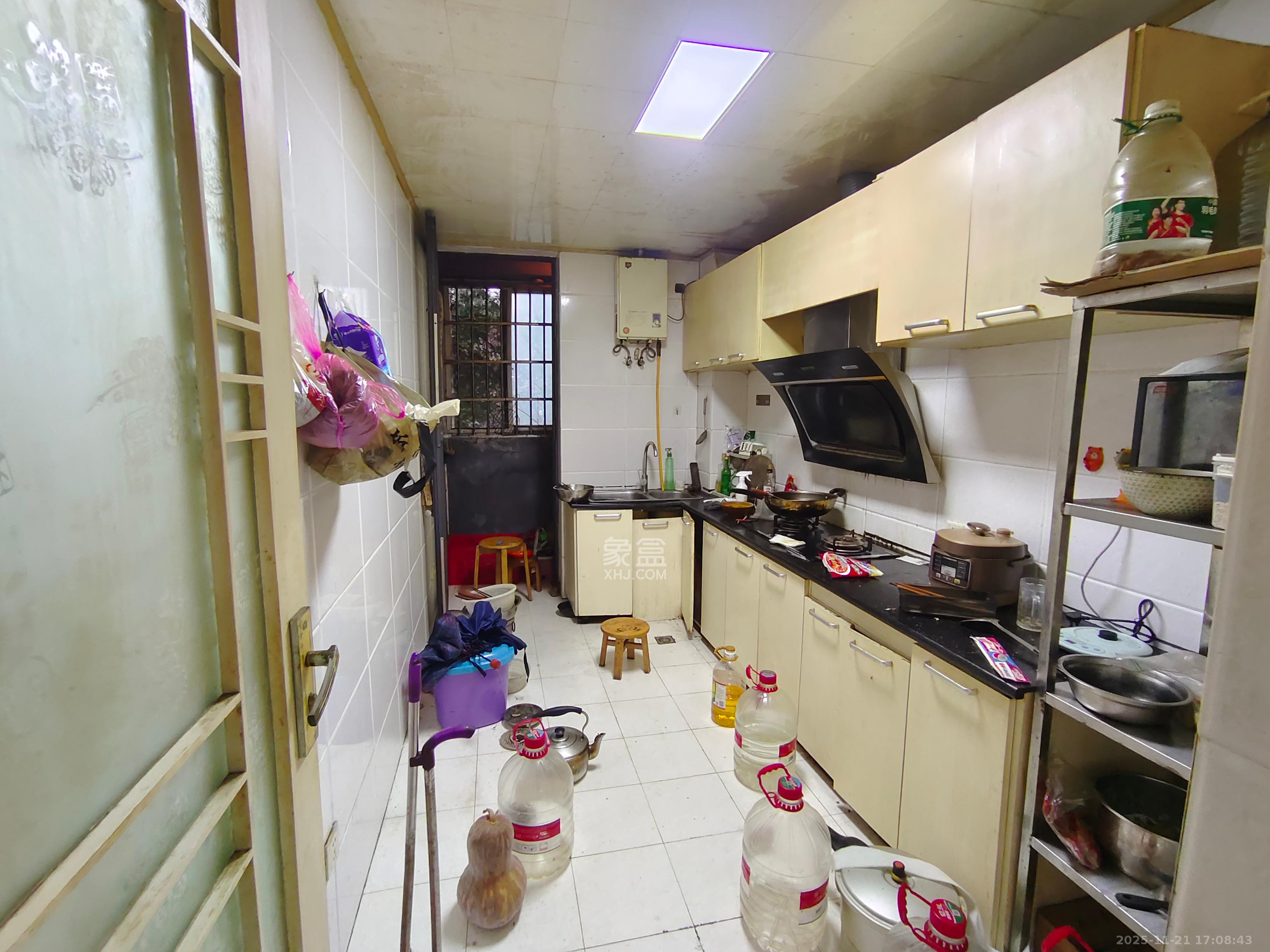 阳光100一期、四五期  2室1厅1卫    2500.0元/月