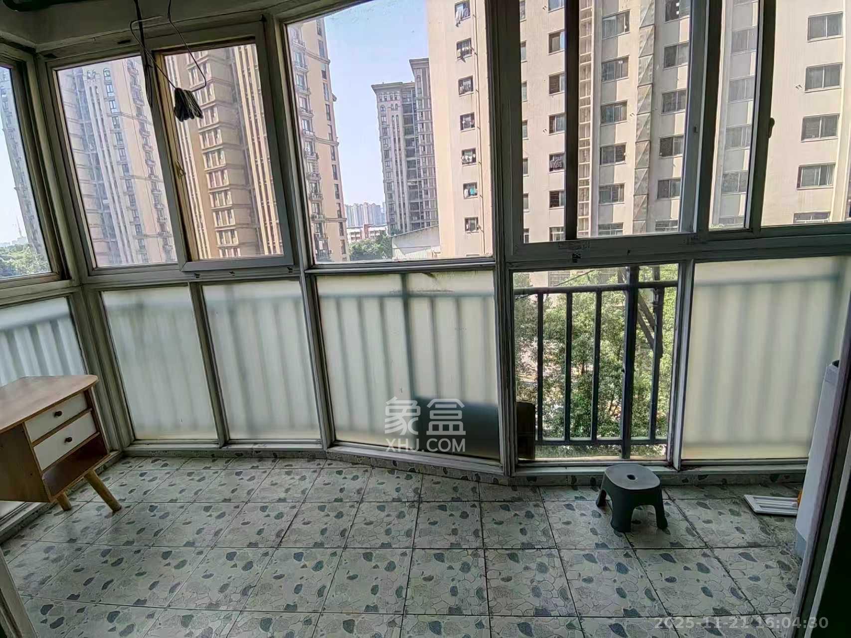 世景华庭 2室2厅1卫 1500.0元/月 世景华庭 2室2厅1卫 1500.0元/月室内图