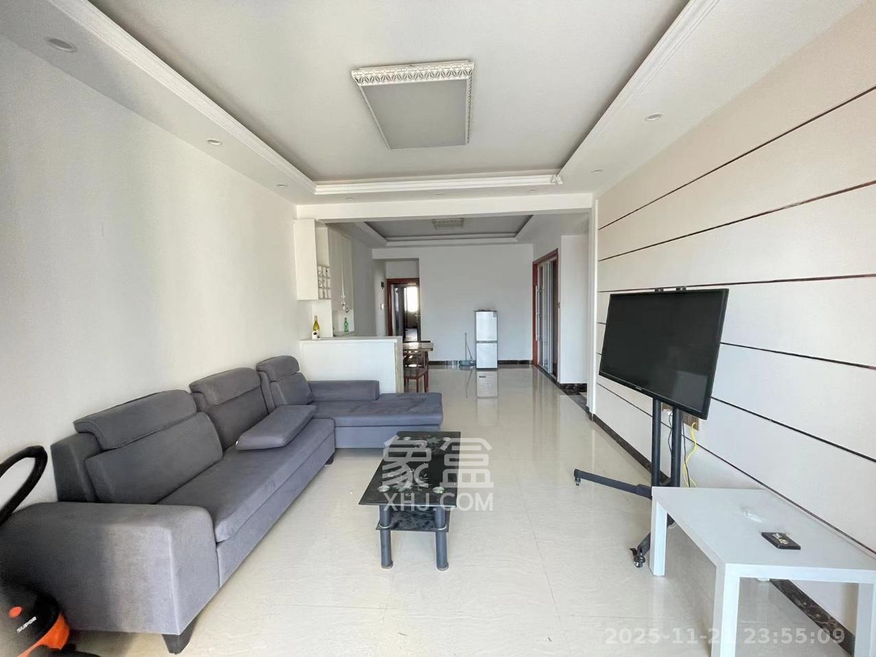 润芳园  1室2厅1卫    1800.0元/月室内图