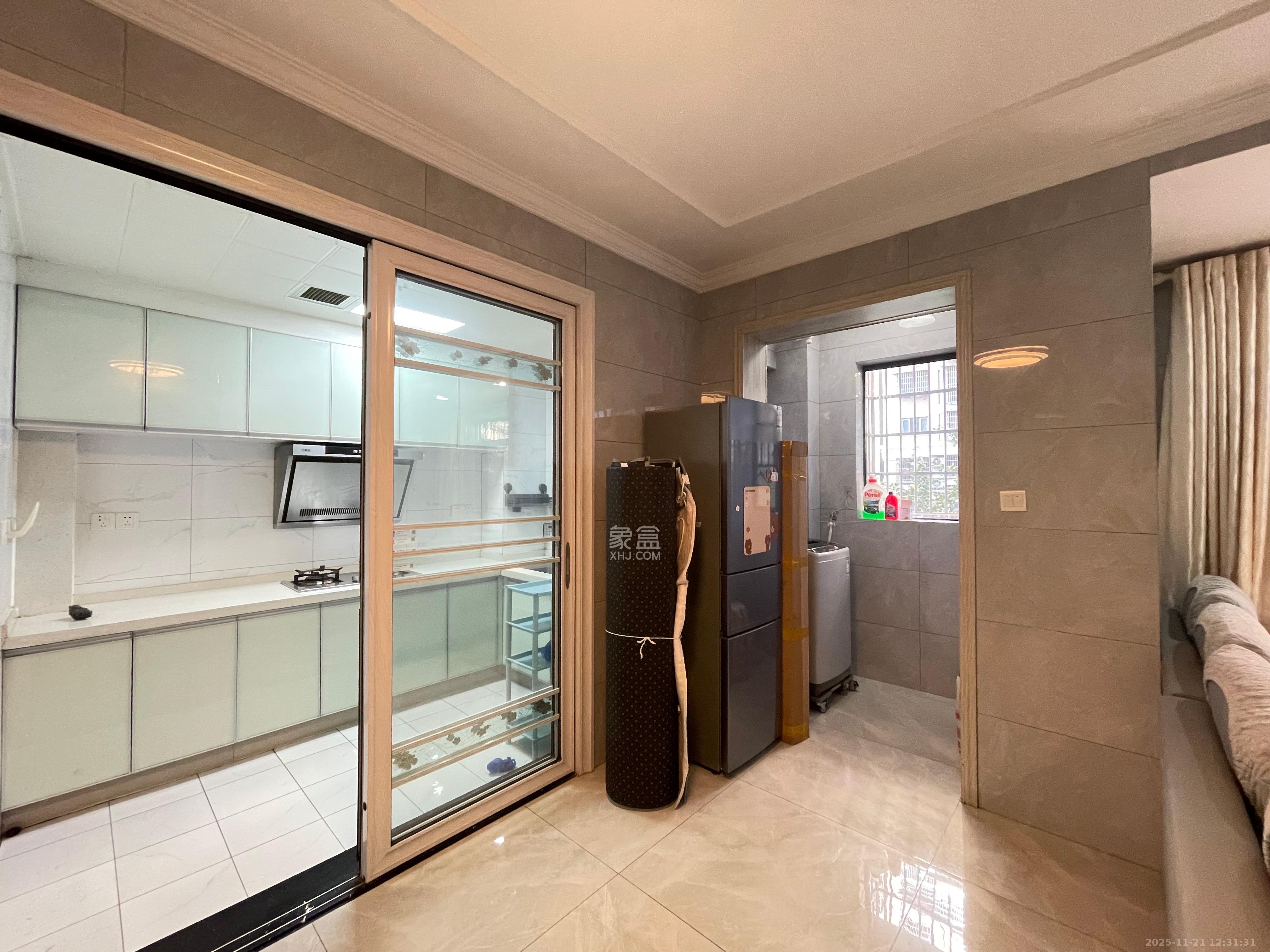 东岸梅园小区  1室0厅0卫    2100.0元/月室内图