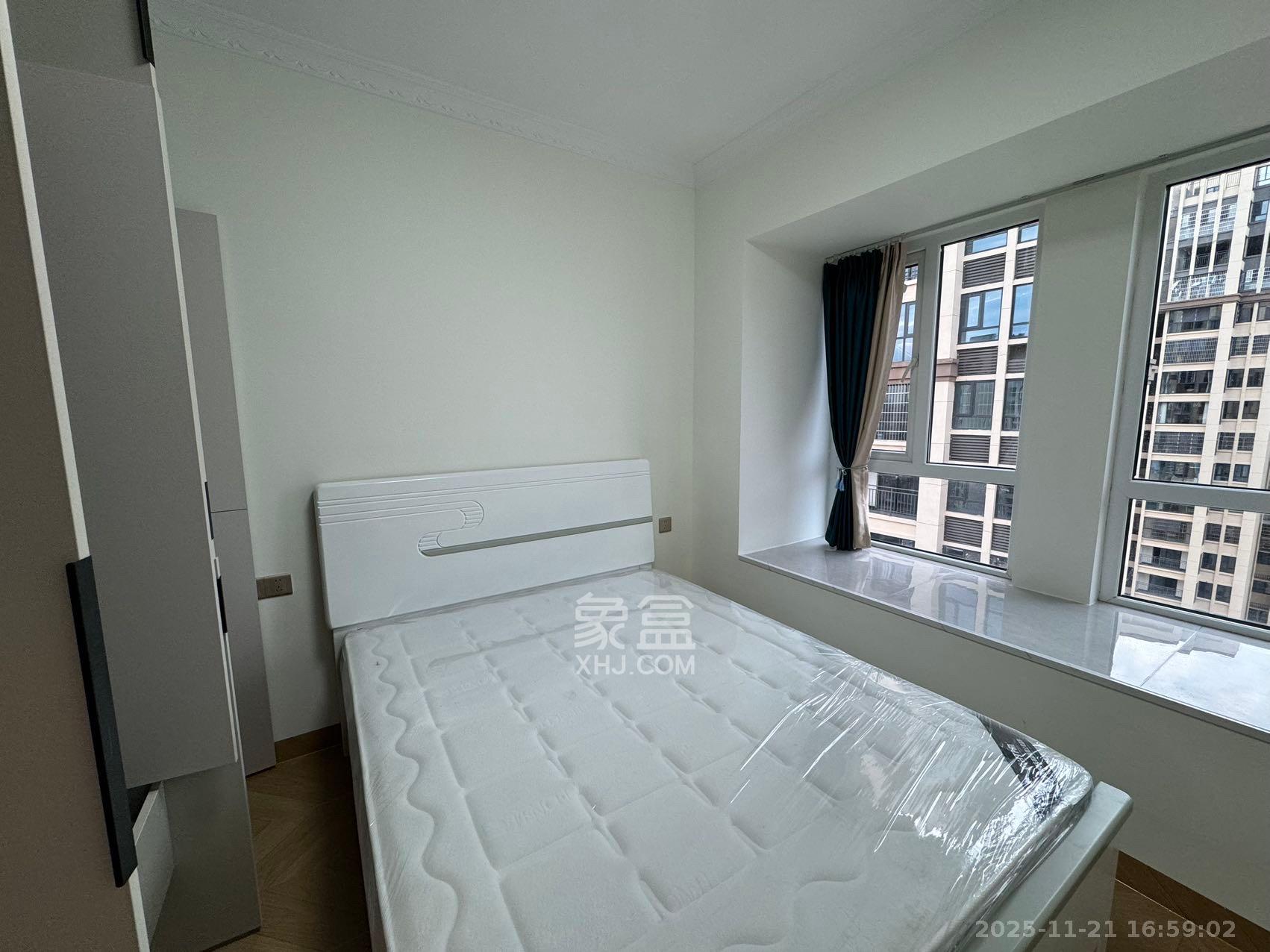 云和华府  3室2厅2卫    3000.0元/月室内图