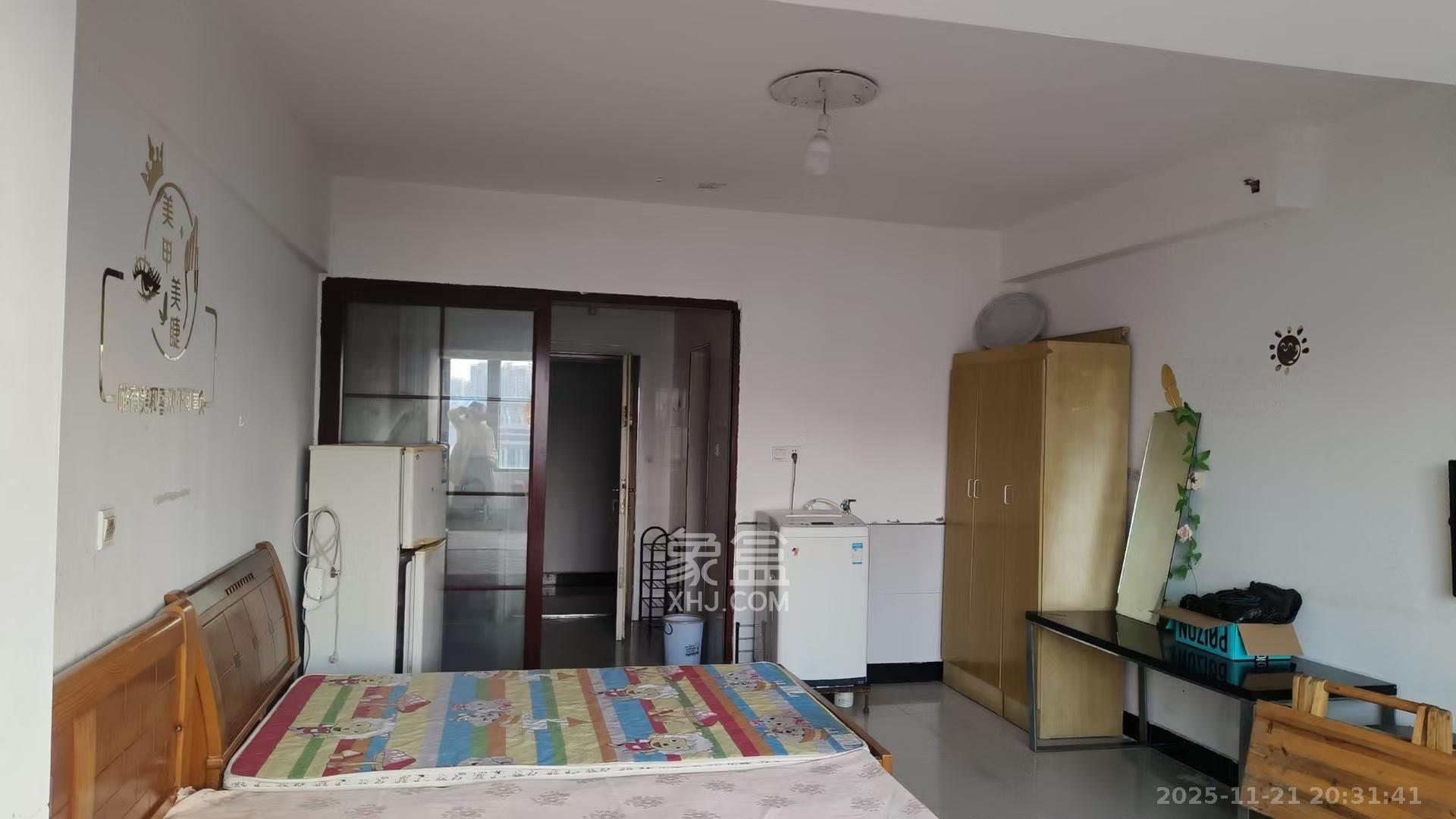 极目楚天  1室0厅1卫    1100.0元/月