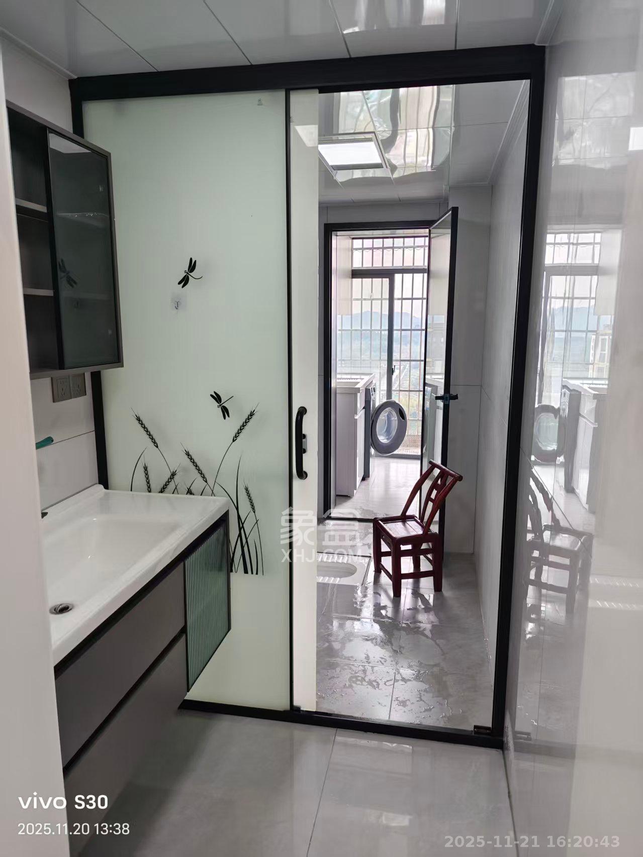 桥头家园二期(桥头家苑二期) 3室2厅2卫 2400.0元/月 桥头家园二期(桥头家苑二期) 3室2厅2卫 2400.0元/月室内图