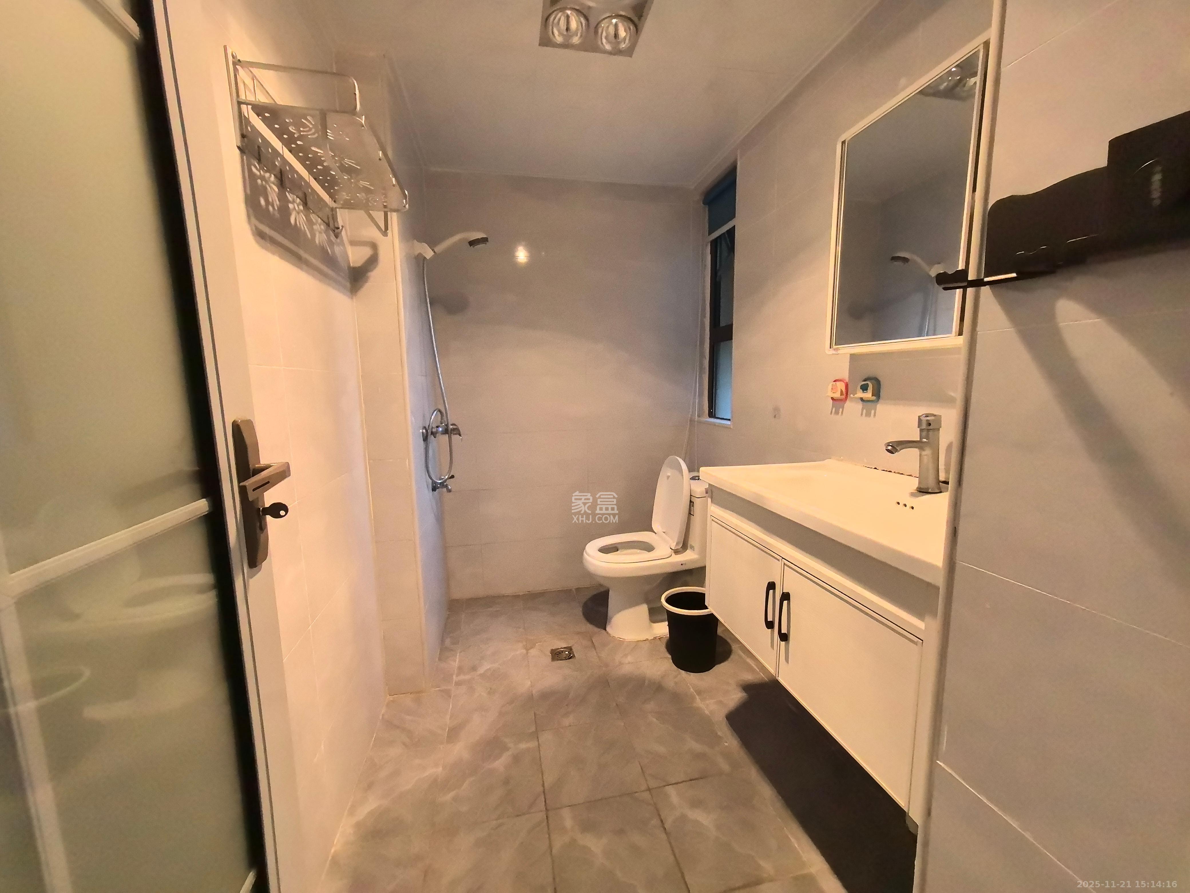 明发阅江悦府  4室2厅2卫    2200.0元/月室内图