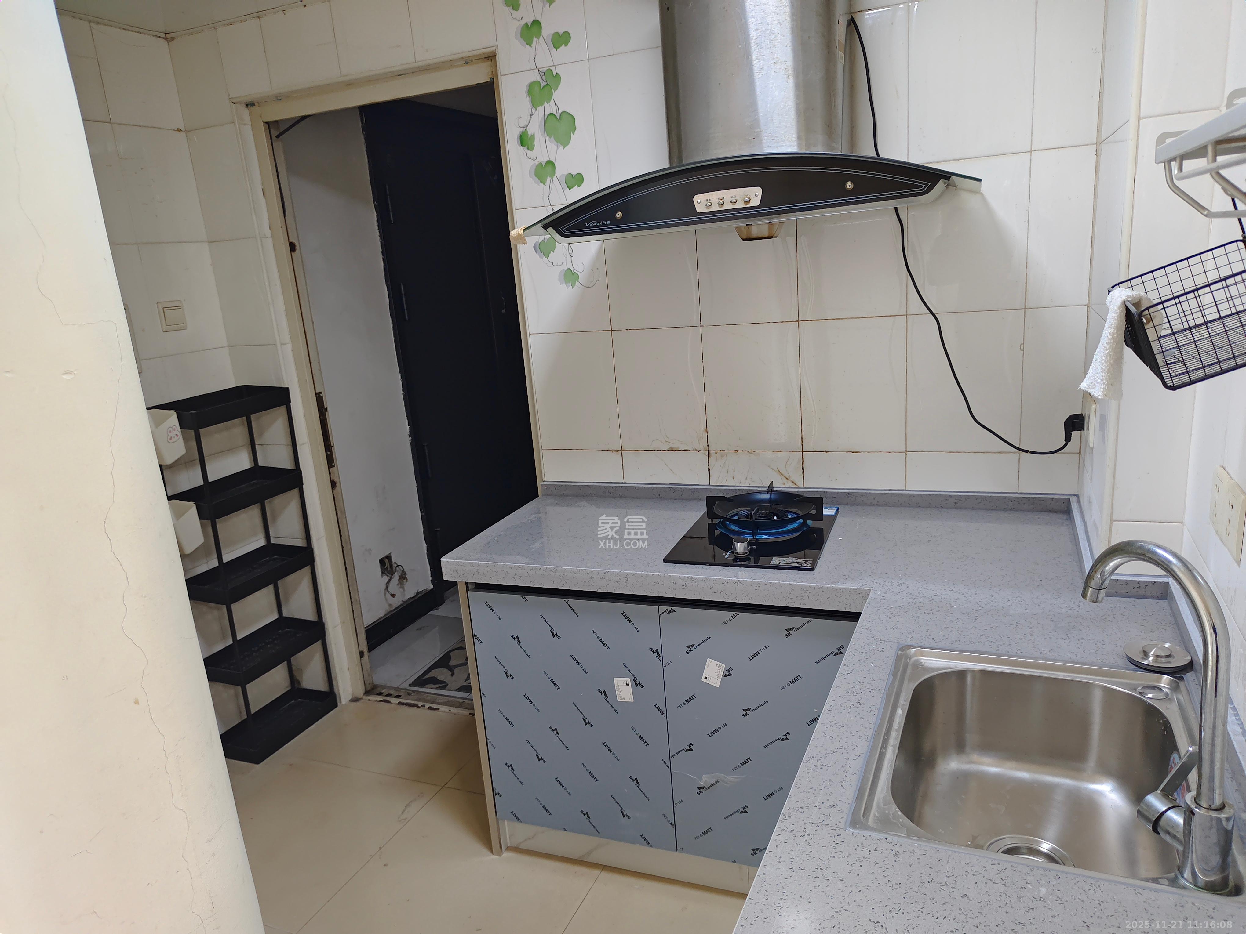 旭日东升 1室1厅1卫 1500.0元/月 旭日东升 1室1厅1卫 1500.0元/月室内图