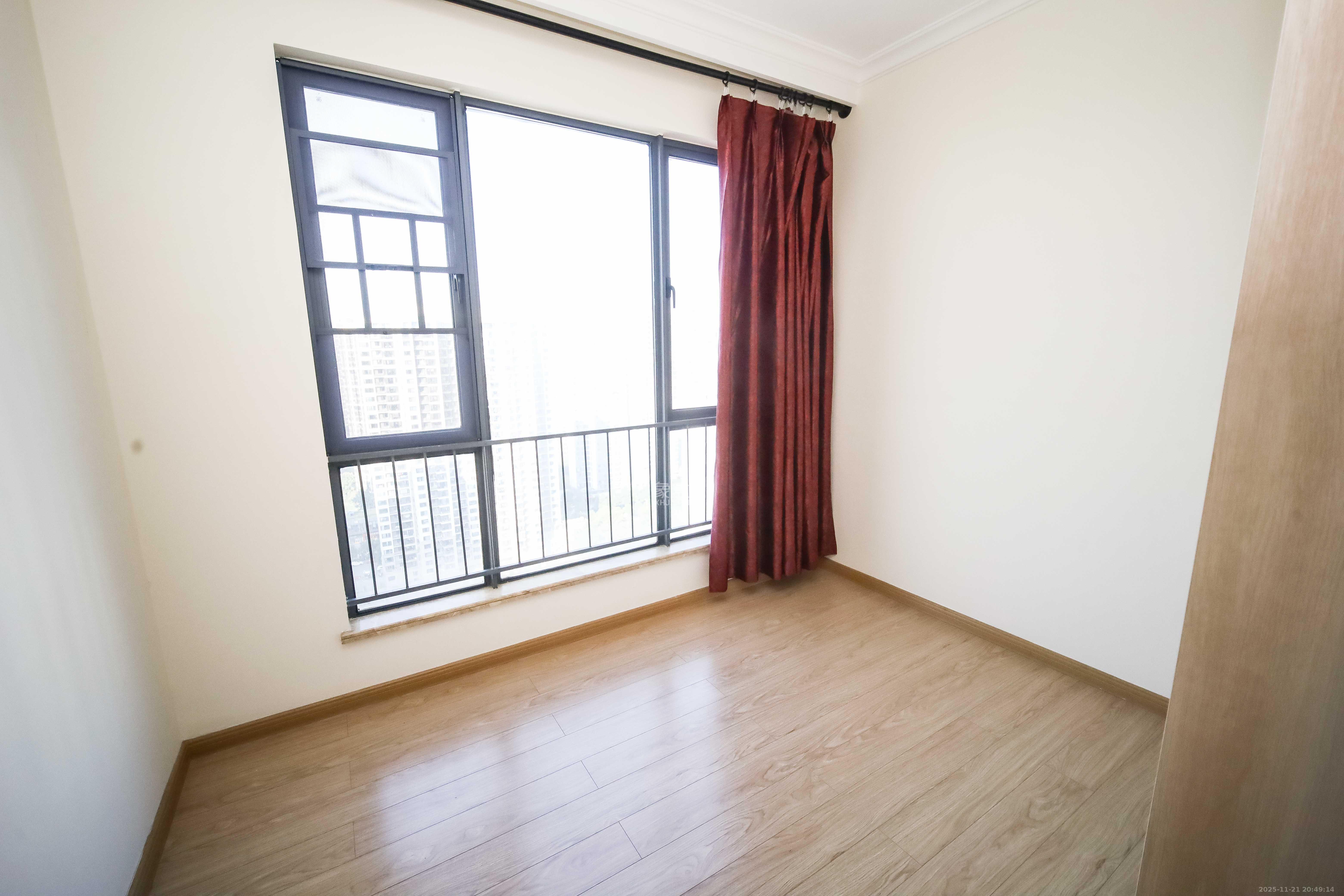 佳兆业时代广场 3室2厅2卫 105.0万 佳兆业时代广场 3室2厅2卫 105.0万卧室