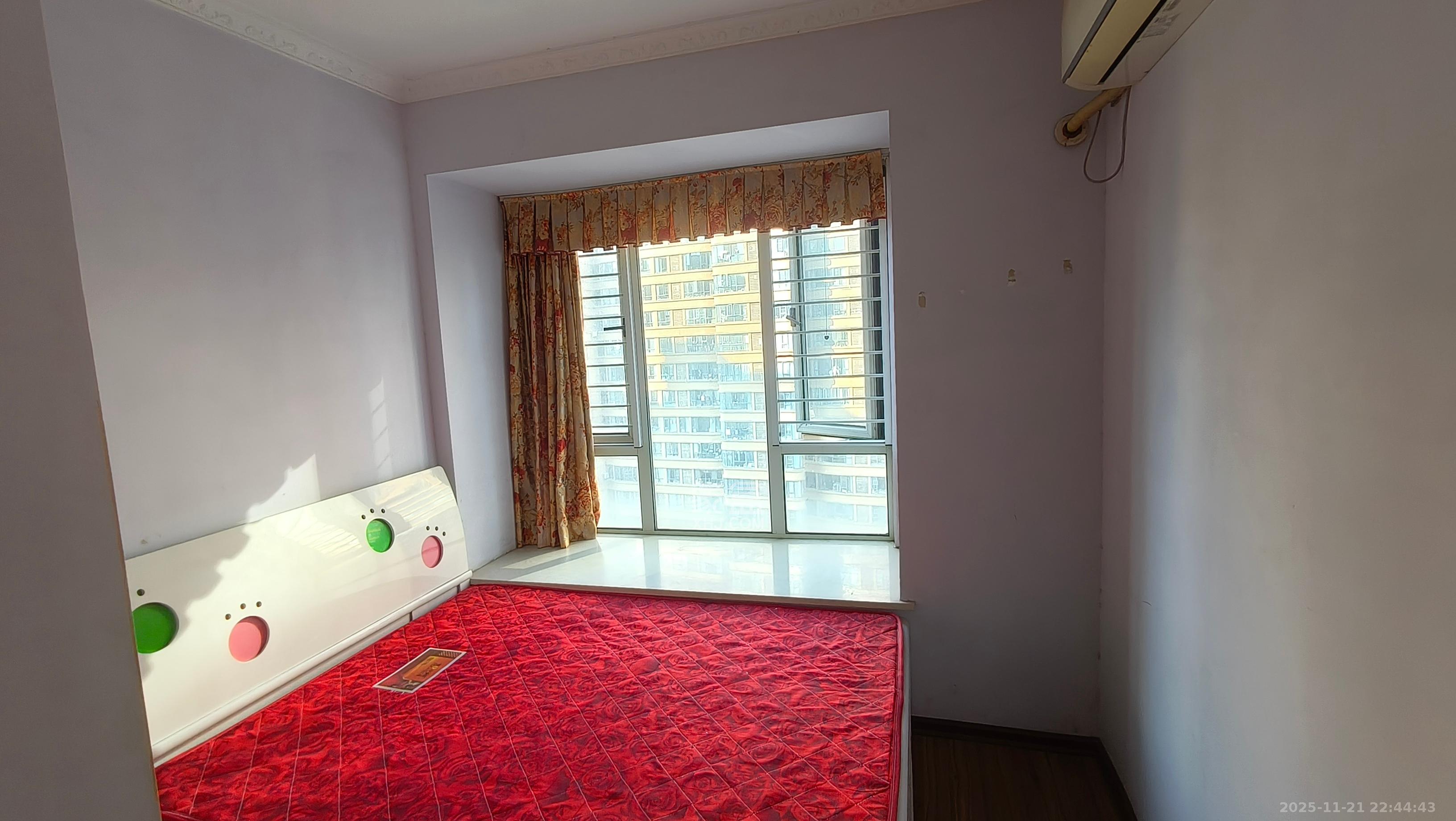 五矿万境水岸一期(万境水岸嘉苑) 3室2厅1卫 2200.0元/月 五矿万境水岸一期(万境水岸嘉苑) 3室2厅1卫 2200.0元/月室内图