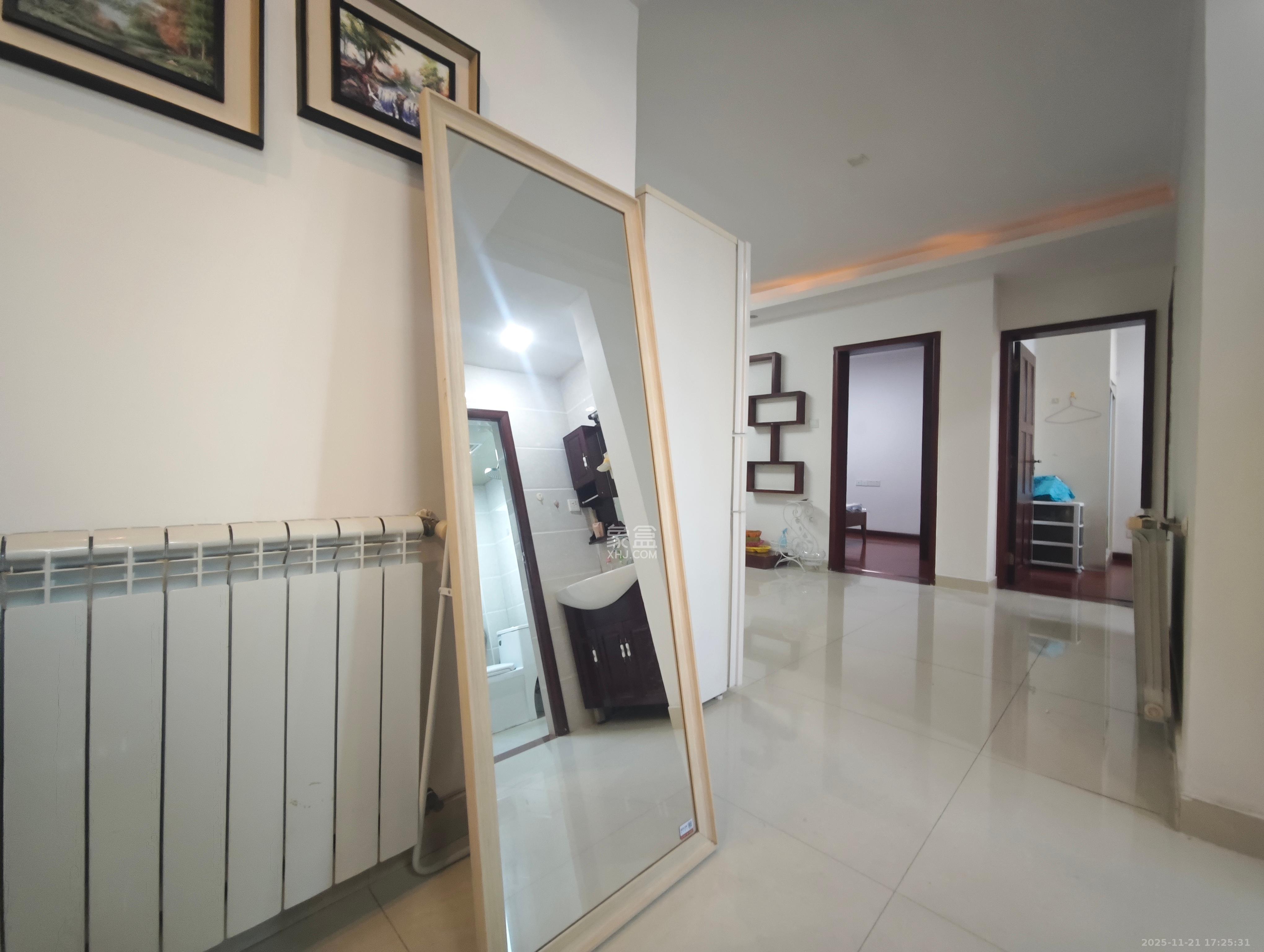 龙王港社区 3室2厅1卫 2500.0元/月 龙王港社区 3室2厅1卫 2500.0元/月室内图