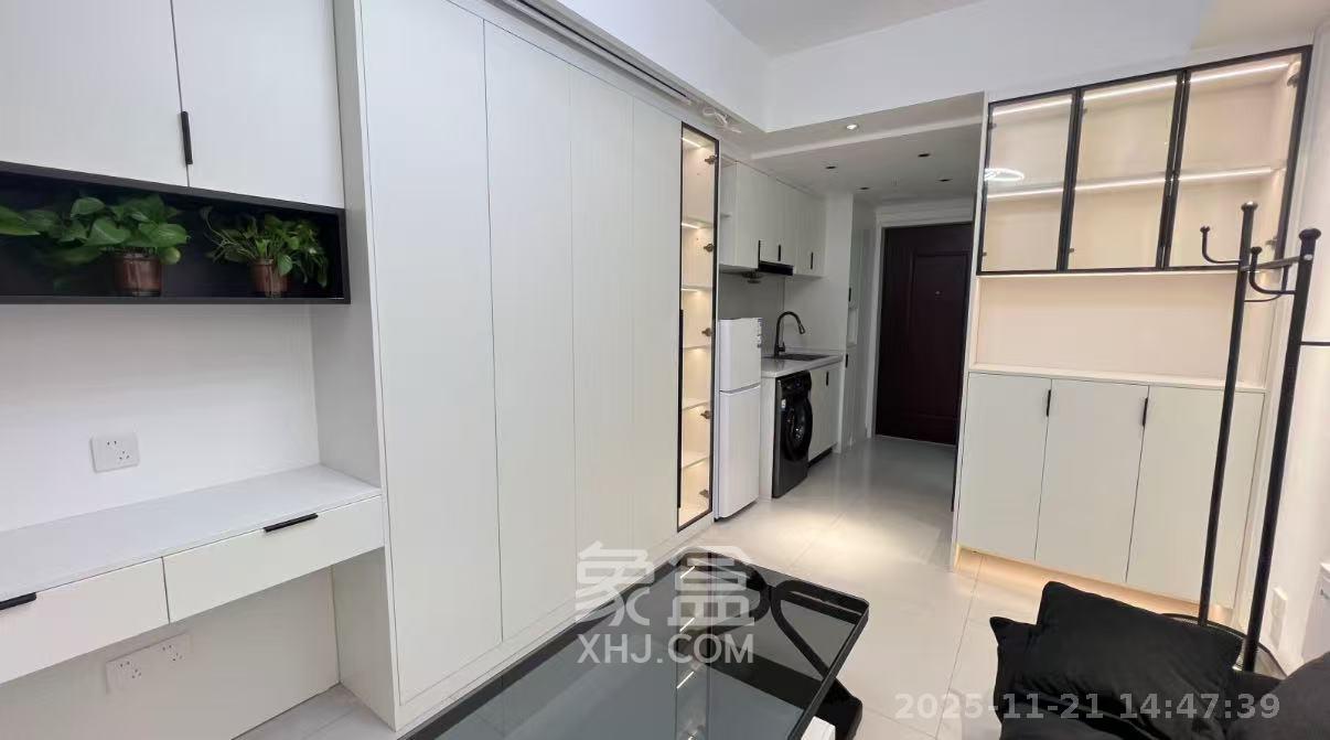 保利海德公园  1室1厅1卫    1800.0元/月室内图