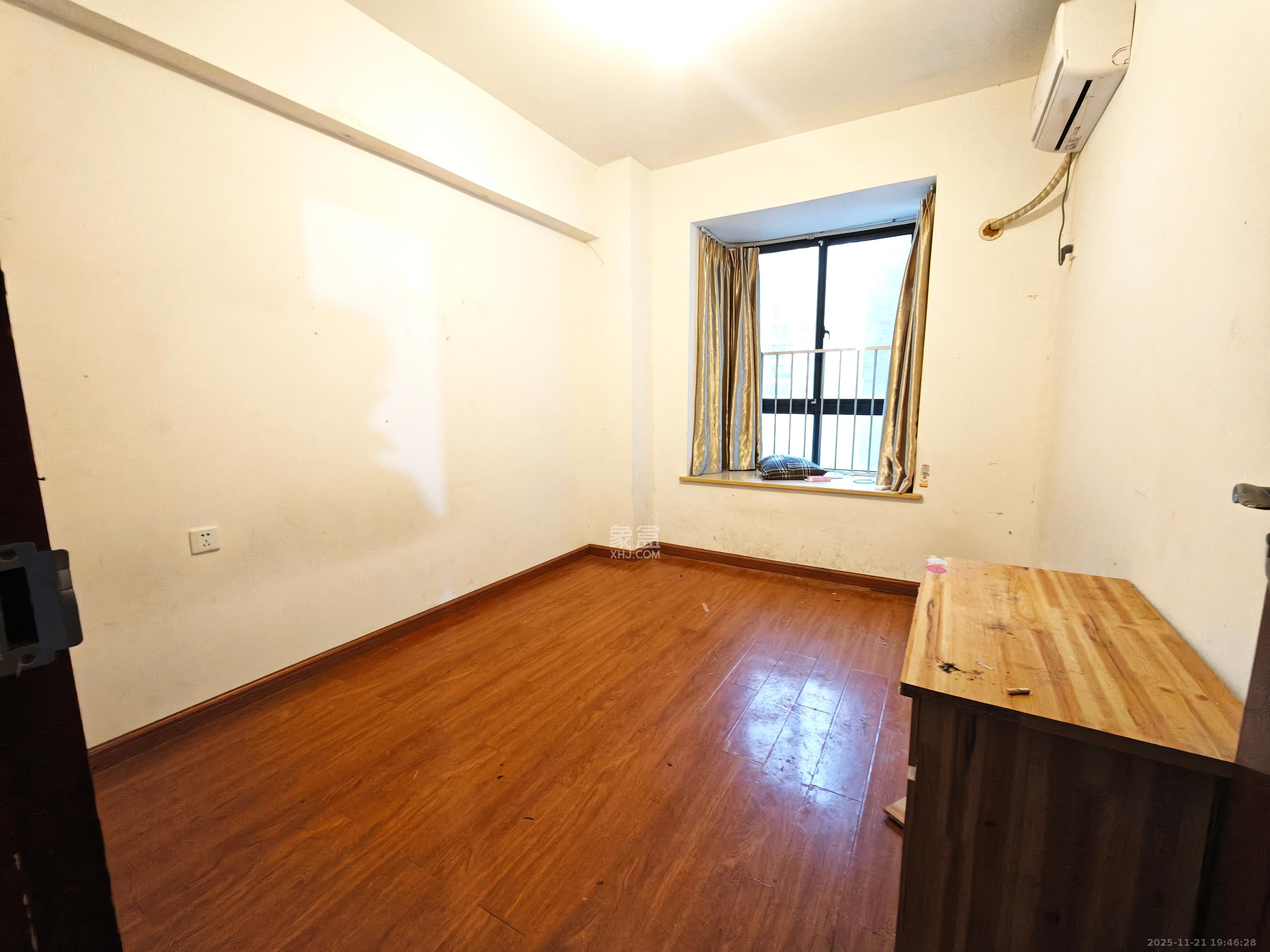 海拔东方 3室2厅2卫 2000.0元/月 海拔东方 3室2厅2卫 2000.0元/月室内图