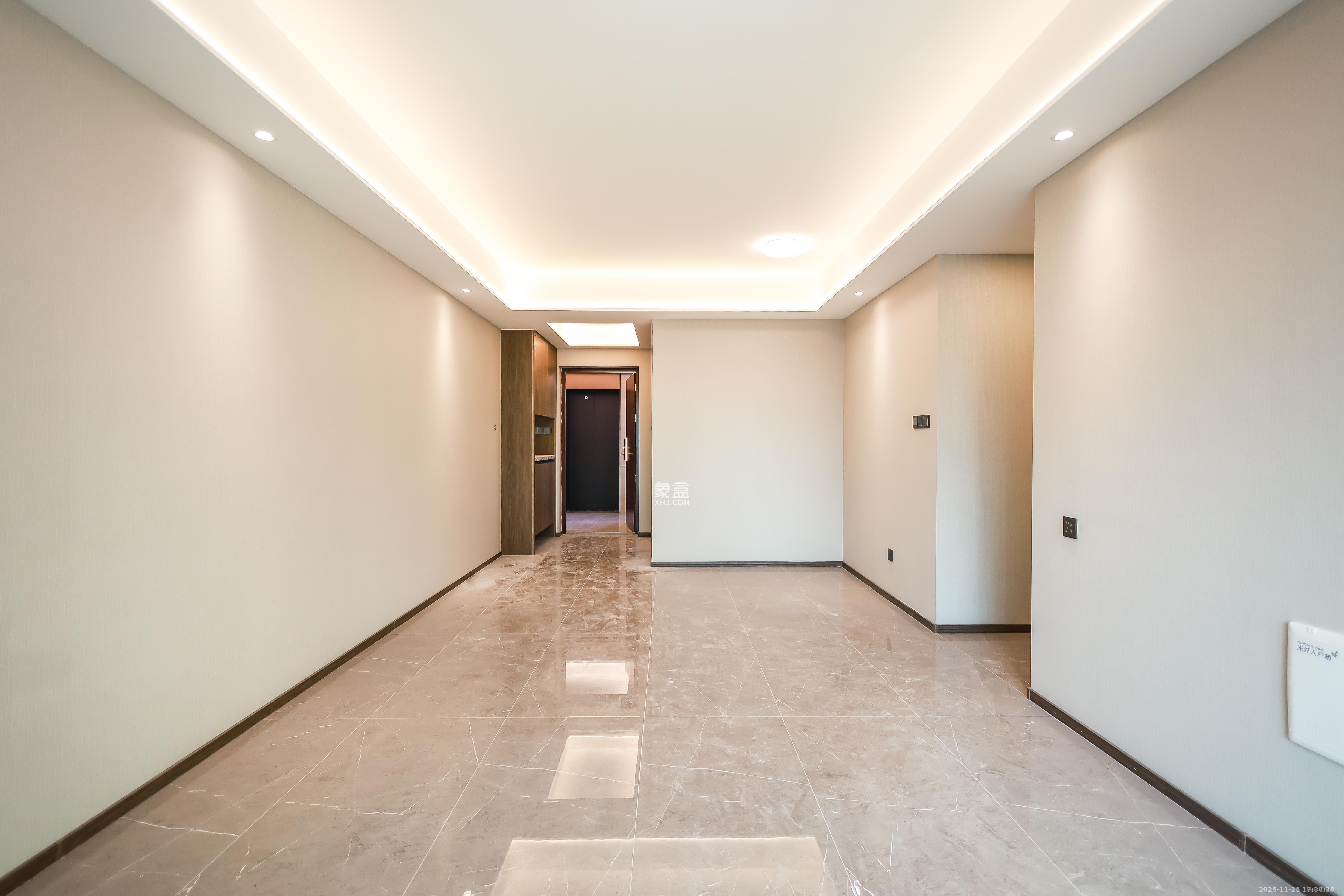 龙湖舜山府 3室2厅2卫 2900.0元/月 龙湖舜山府 3室2厅2卫 2900.0元/月室内图