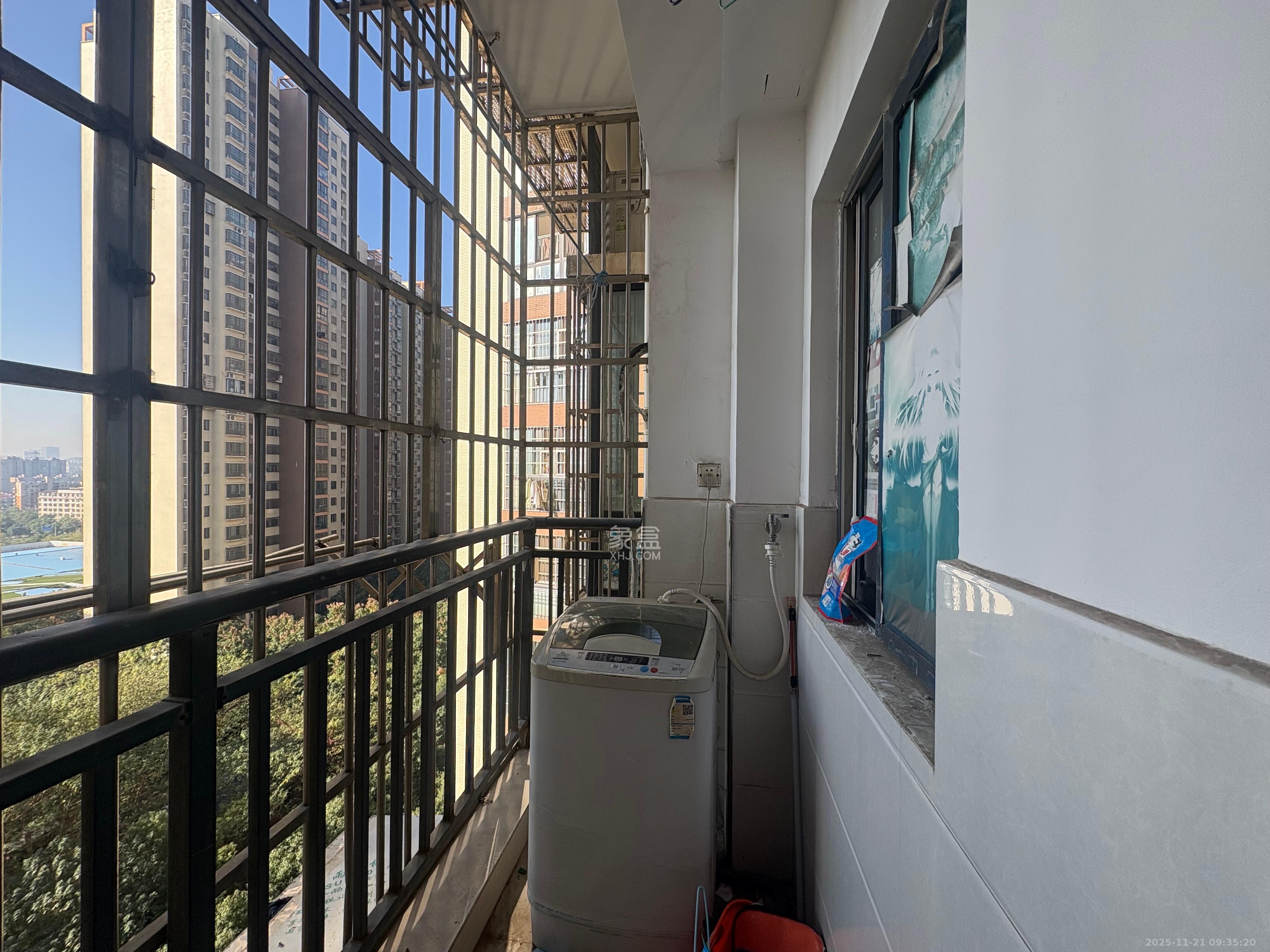 楚天世纪城东苑  3室2厅1卫    1600.0元/月室内图