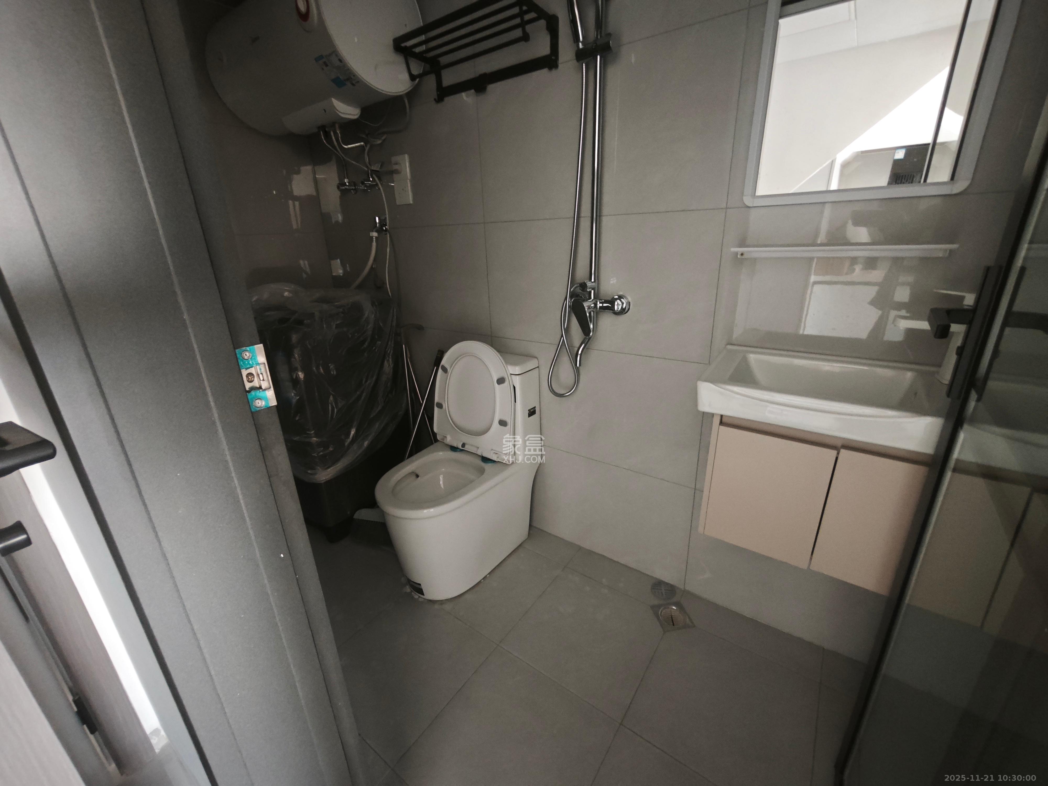 佳兆业云顶都汇 2室1厅1卫 2300.0元/月 佳兆业云顶都汇 2室1厅1卫 2300.0元/月室内图