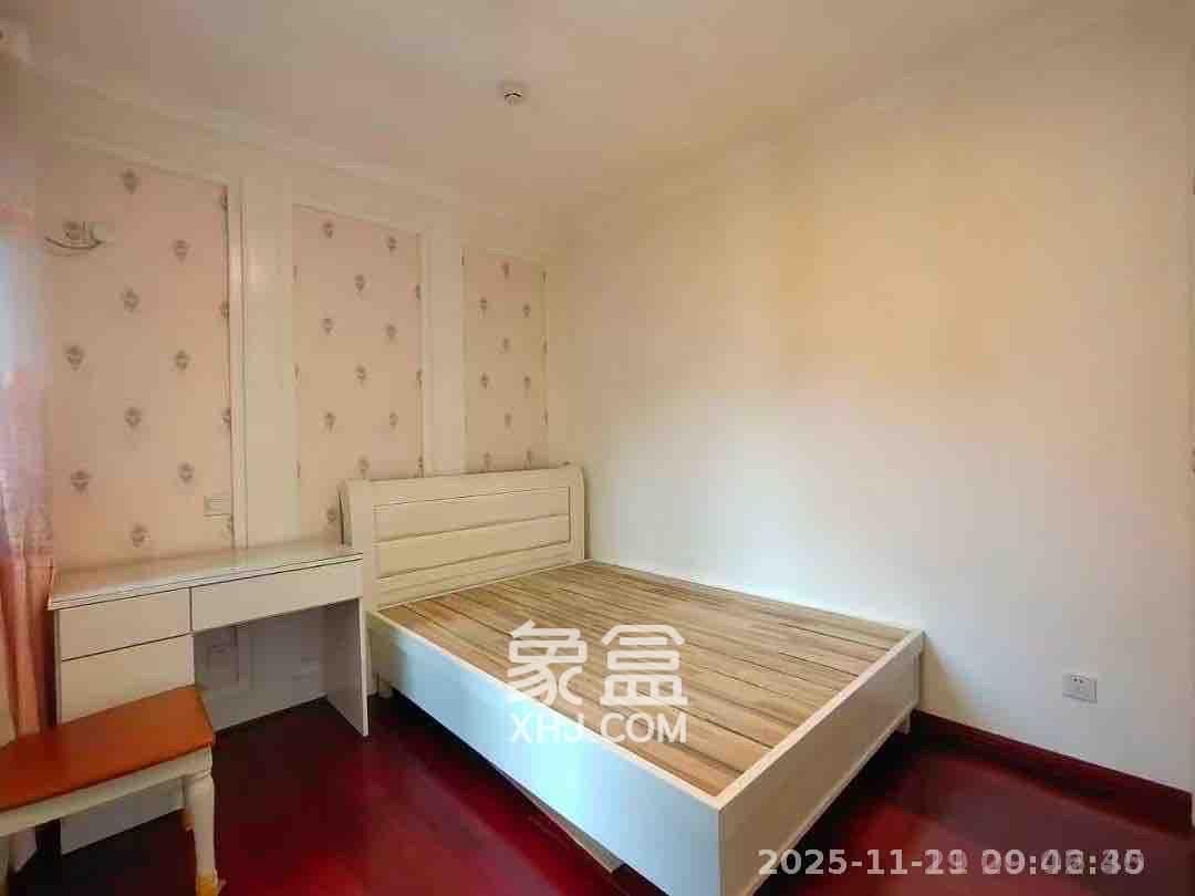 北辰三角洲E3区  3室1厅1卫    3000.0元/月室内图