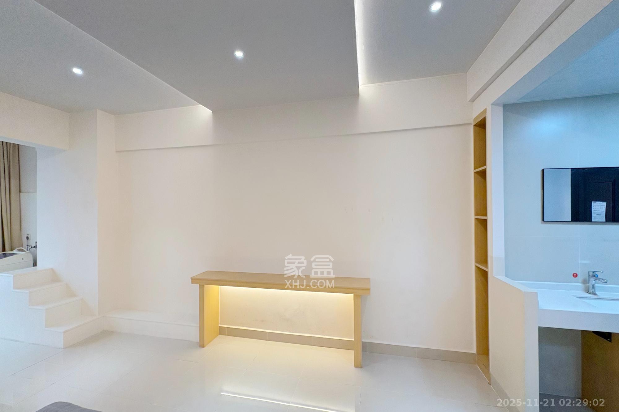 七彩丽都 1室1厅1卫 55.0万 七彩丽都 1室1厅1卫 55.0万卧室