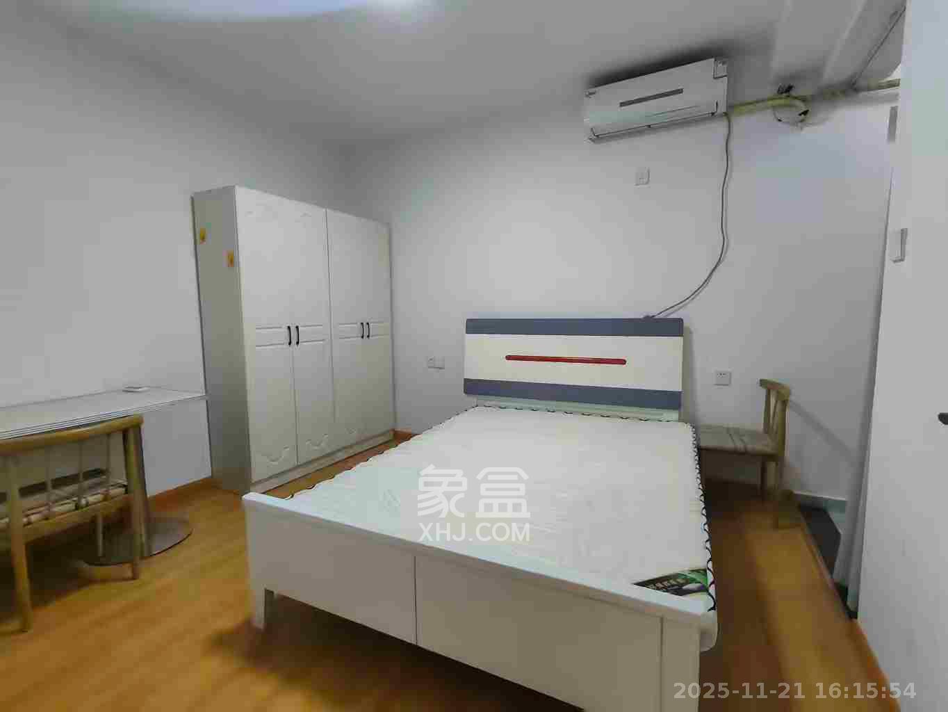 长橡宿舍 1室1厅1卫 1000.0元/月 长橡宿舍 1室1厅1卫 1000.0元/月室内图