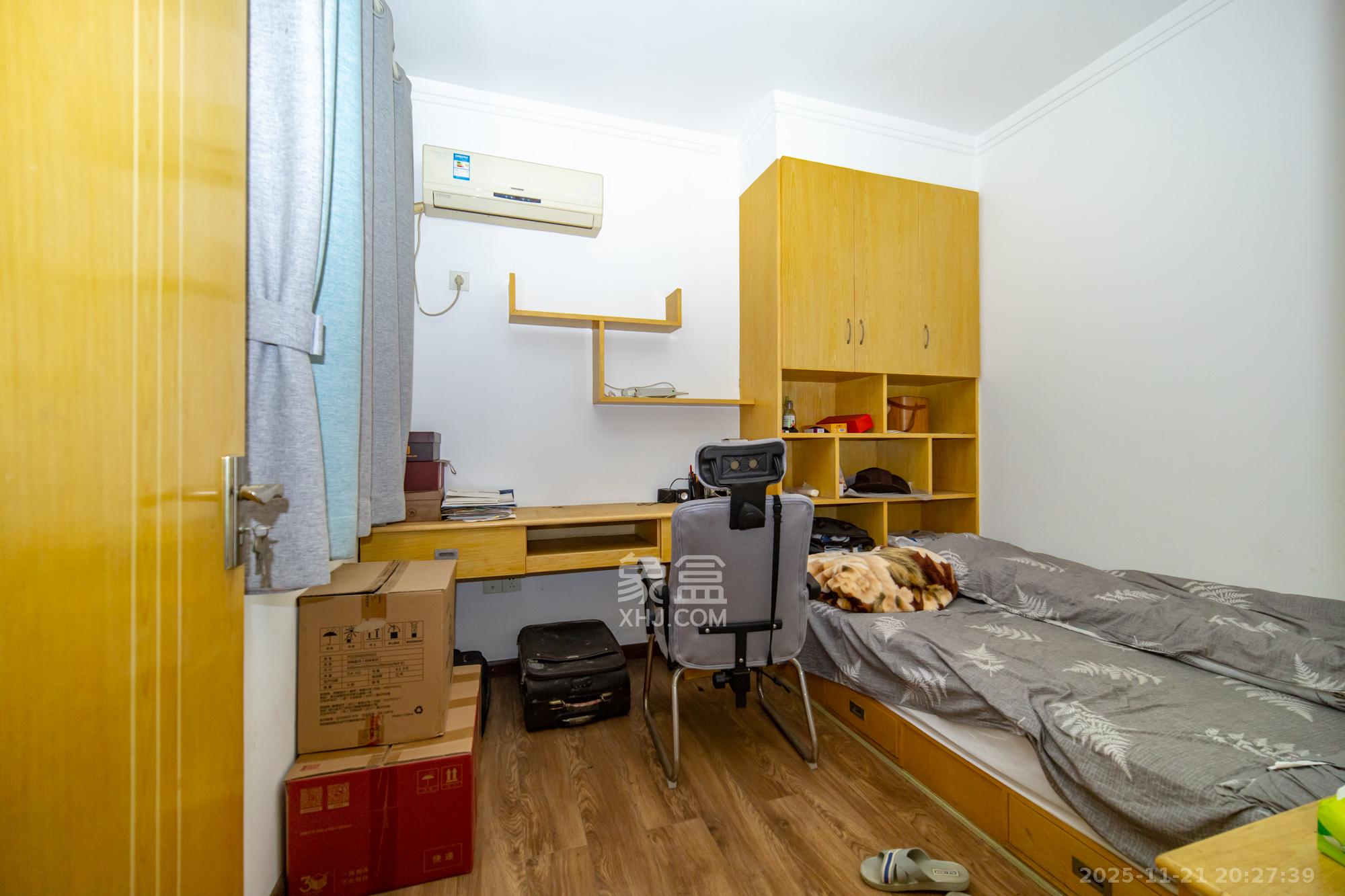 时代星城 3室2厅2卫 61.0万 时代星城 3室2厅2卫 61.0万卧室