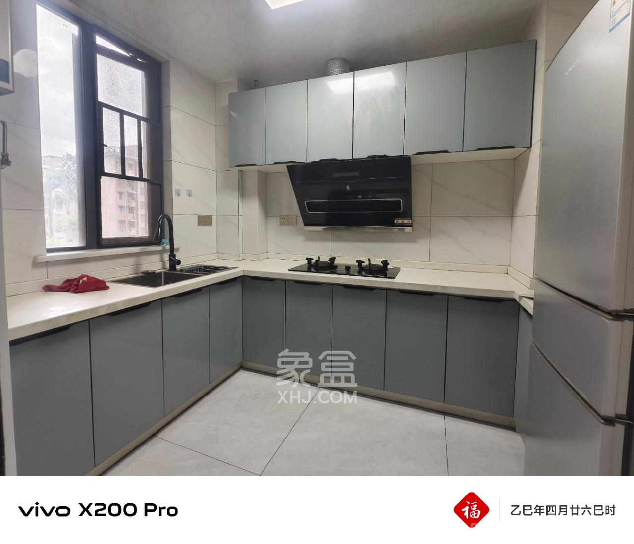 和立星雅苑 3室2厅2卫 2500.0元/月 和立星雅苑 3室2厅2卫 2500.0元/月室内图