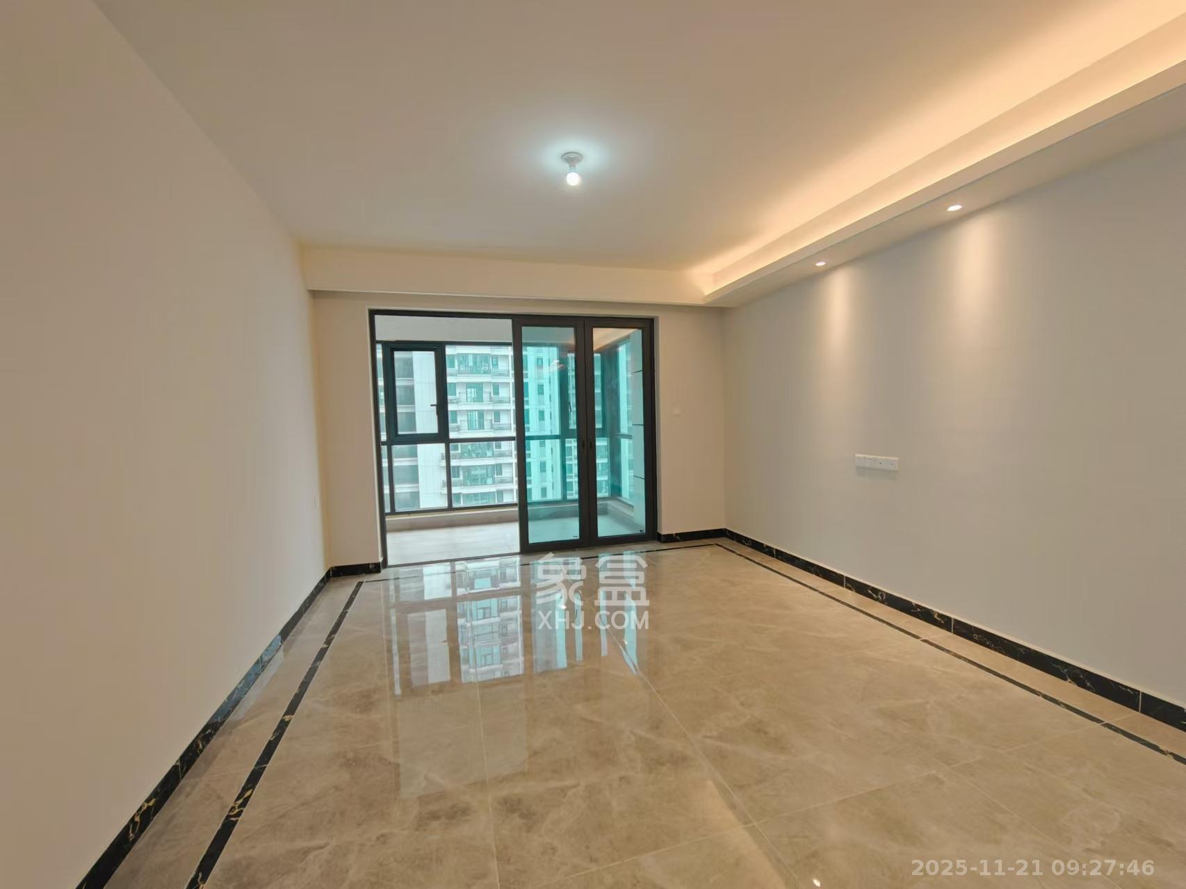 保利中环广场(保利中悦苑) 4室2厅2卫 4000.0元/月 保利中环广场(保利中悦苑) 4室2厅2卫 4000.0元/月室内图