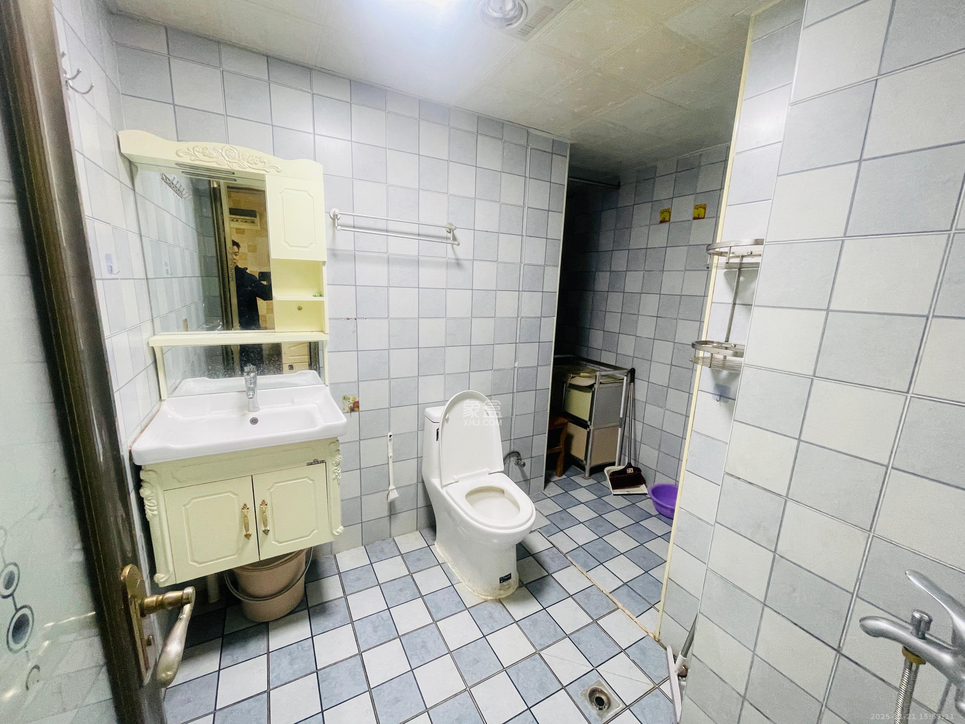 鑫科明珠 2室1厅1卫 1800.0元/月 鑫科明珠 2室1厅1卫 1800.0元/月室内图